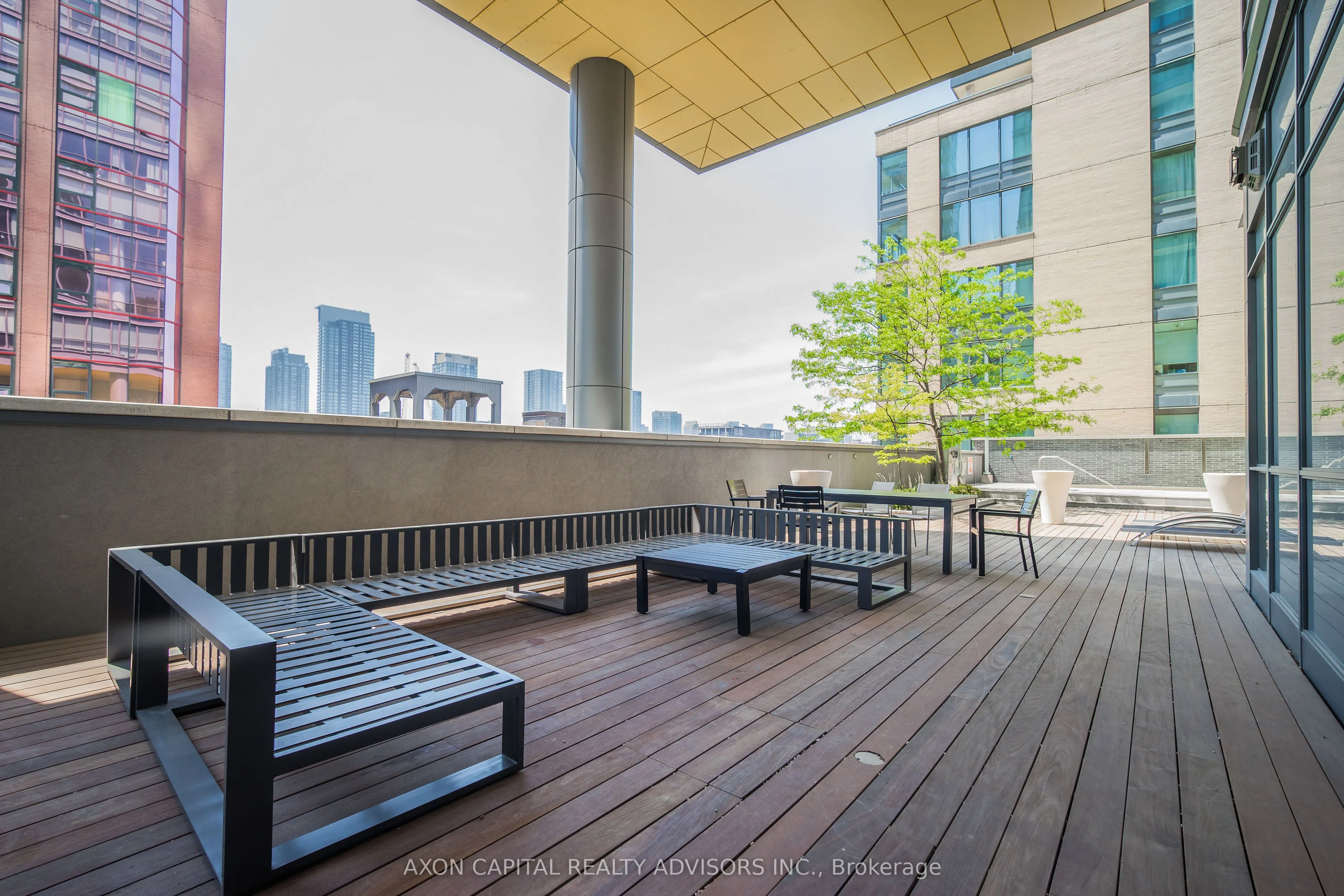 8 Charlotte Street #2603