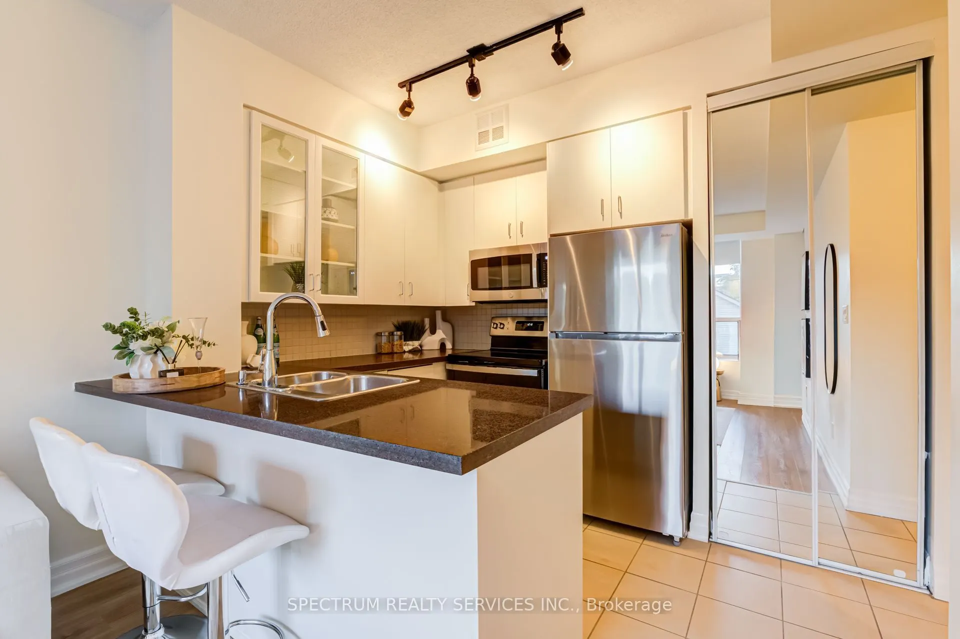 70 Alexander Street #301