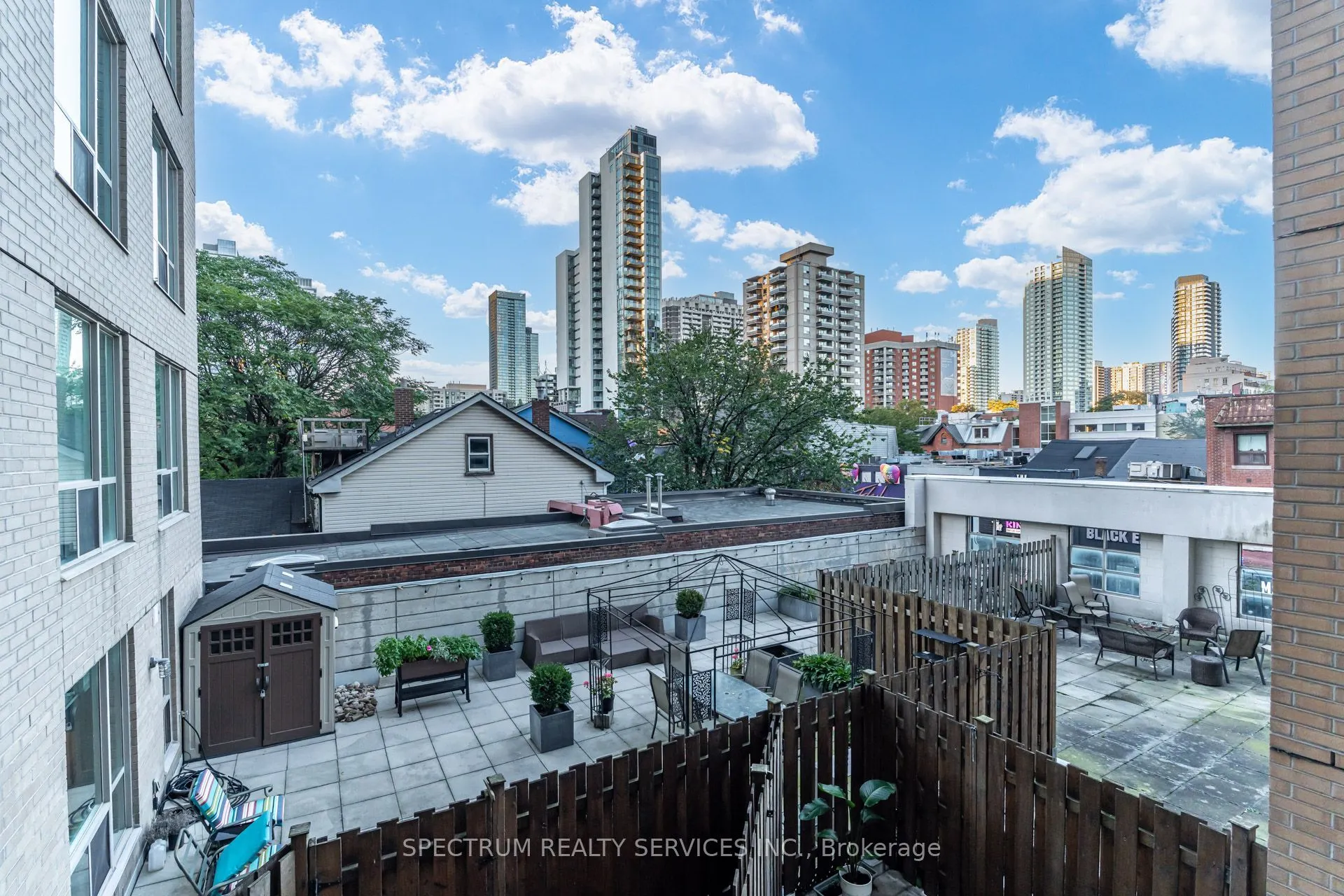 70 Alexander Street #301
