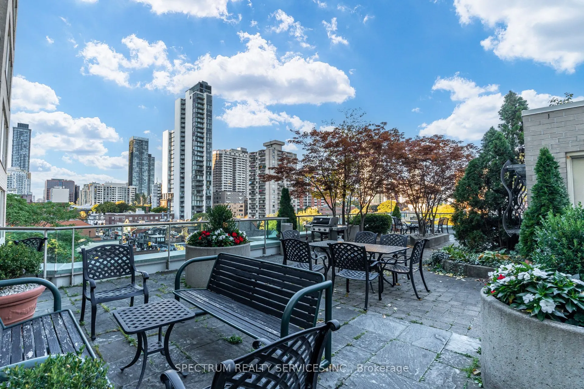 70 Alexander Street #301