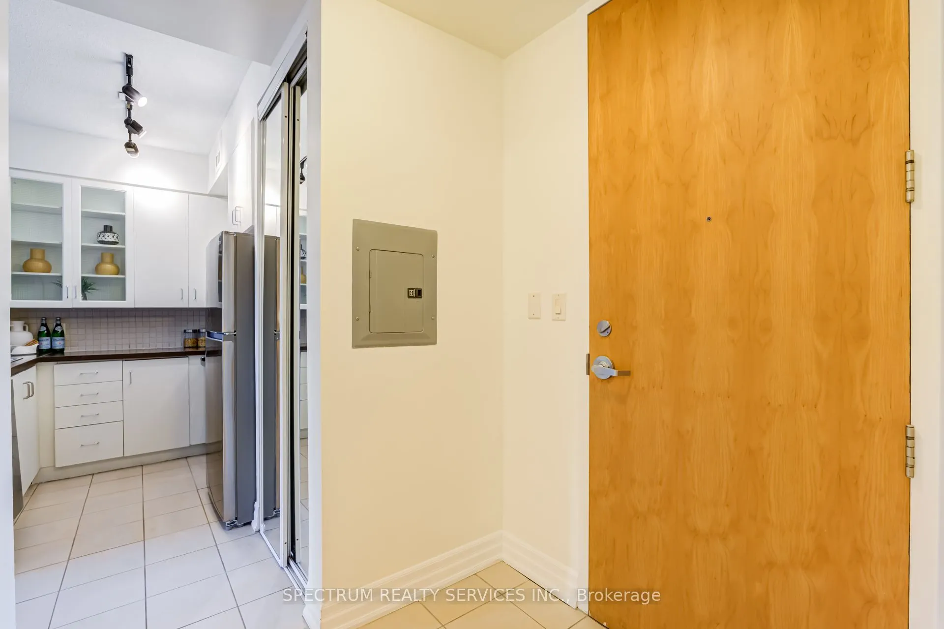 70 Alexander Street #301