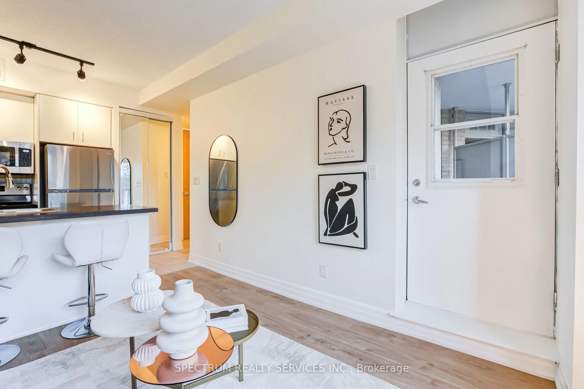 70 Alexander Street #301