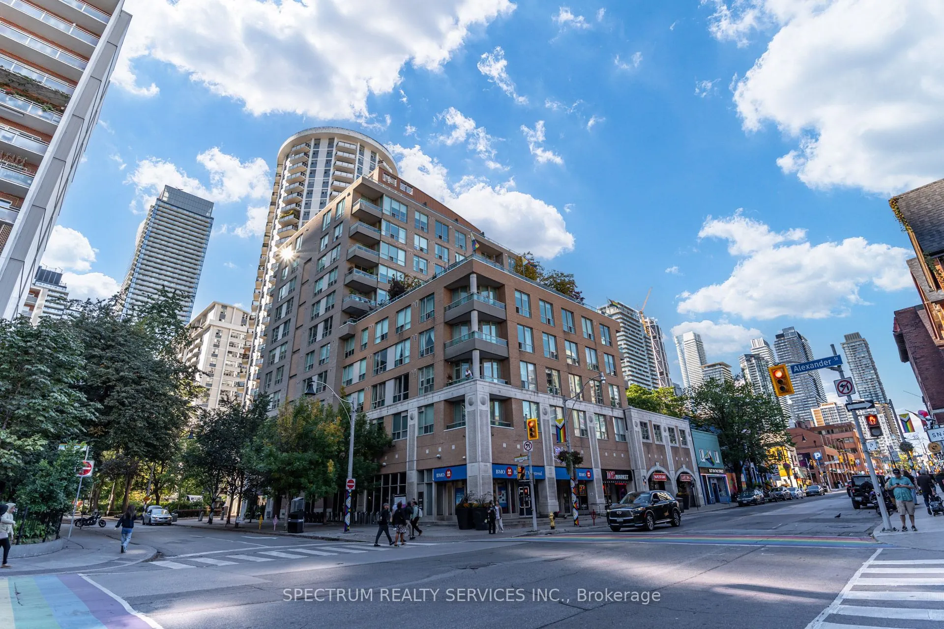 70 Alexander Street #301
