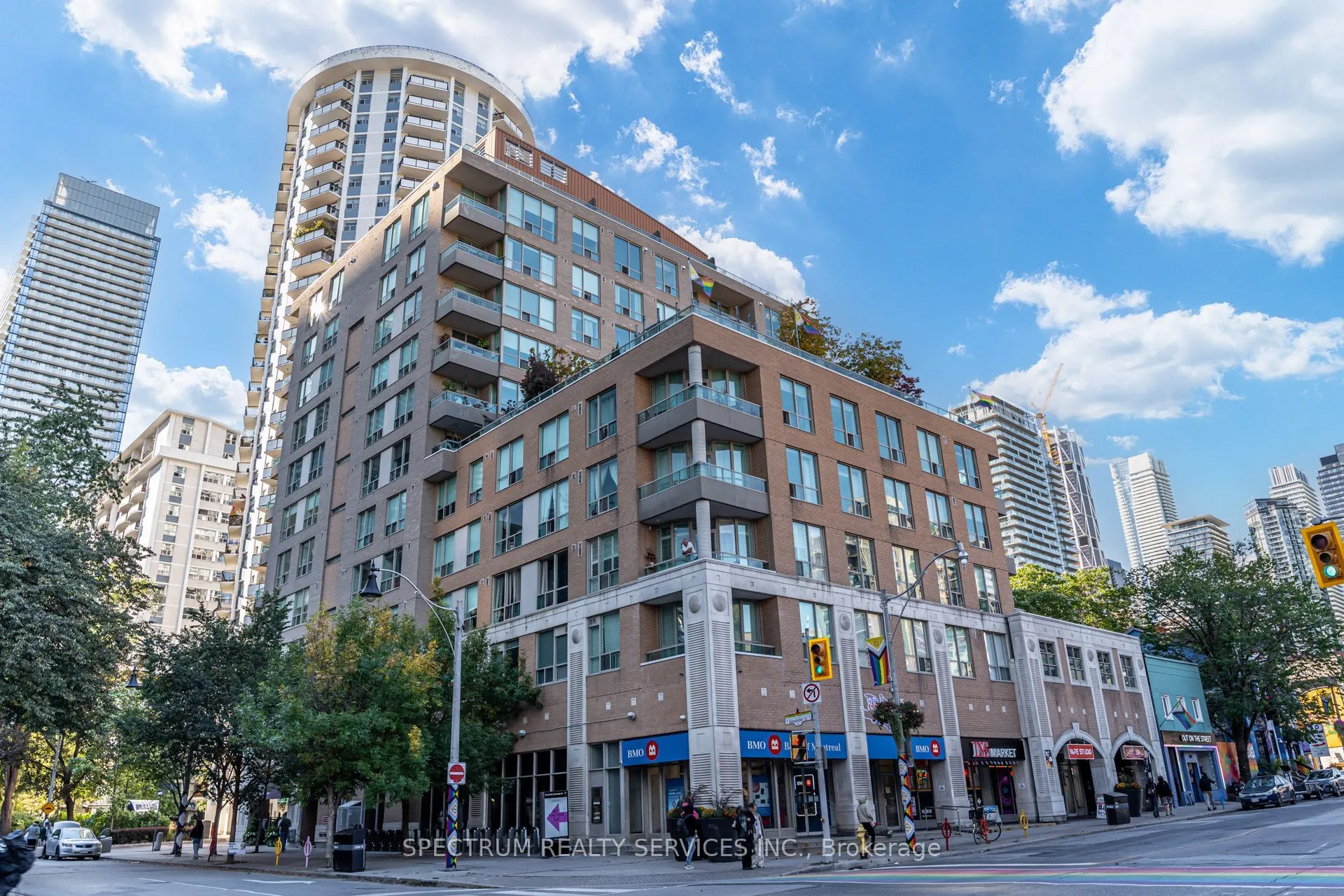 70 Alexander Street #301