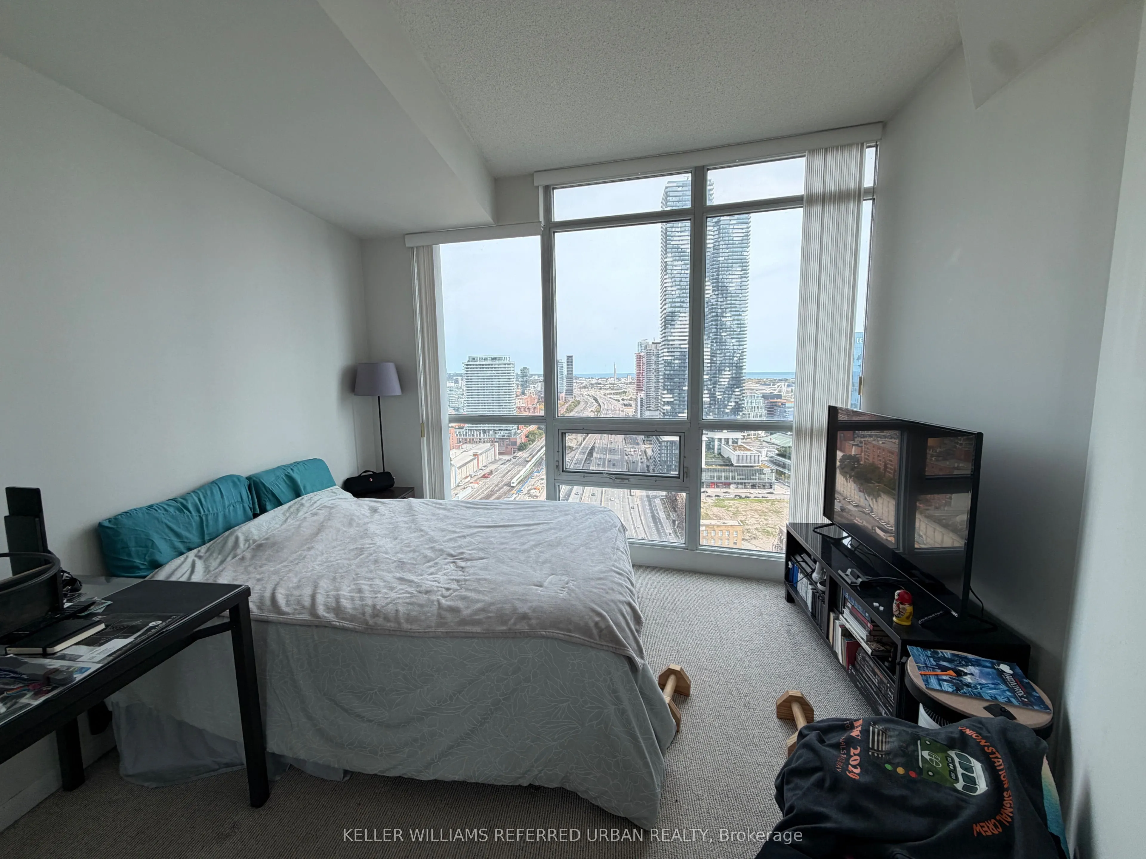 18 Yonge Street #3309