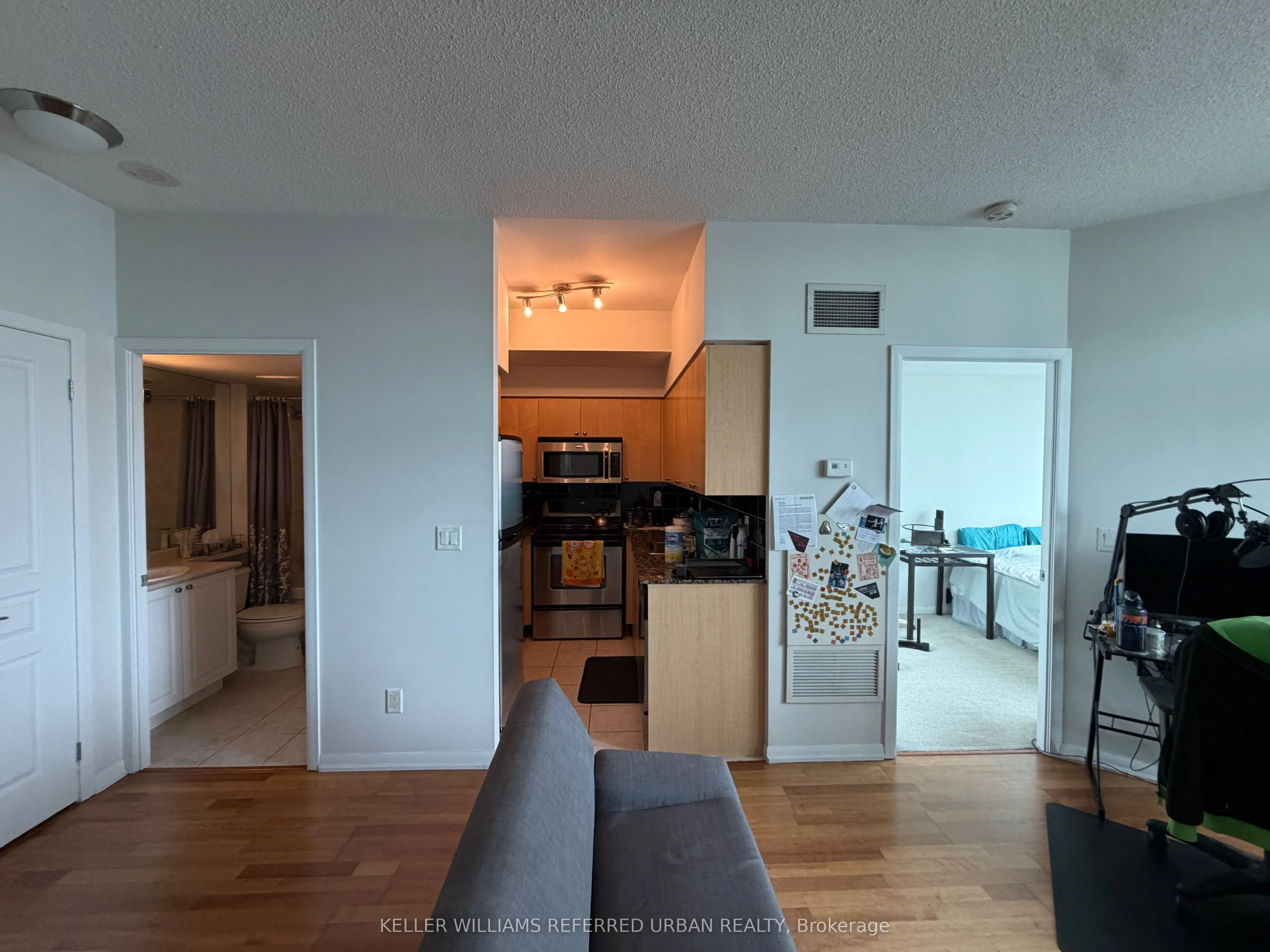 18 Yonge Street #3309