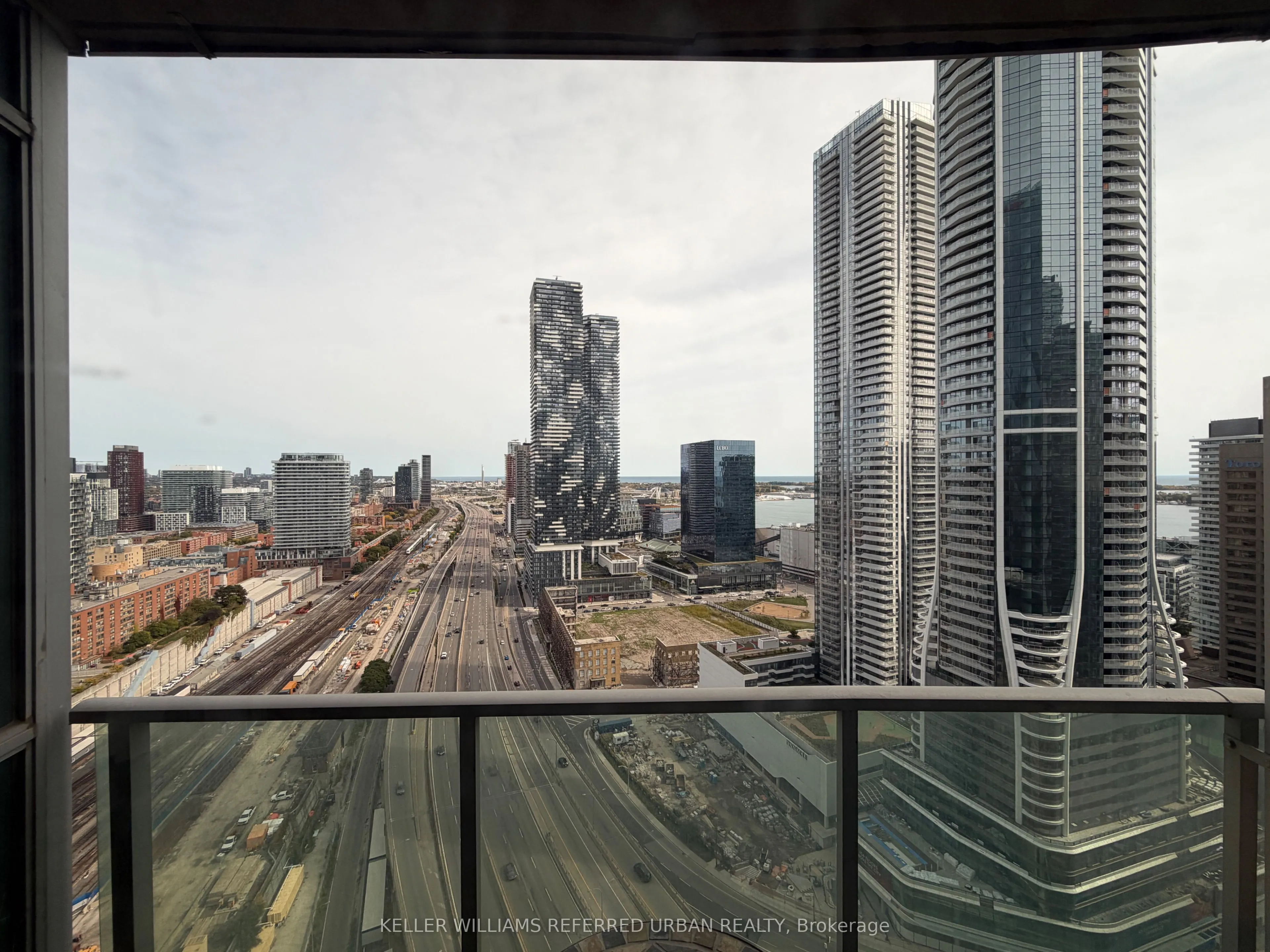 18 Yonge Street #3309