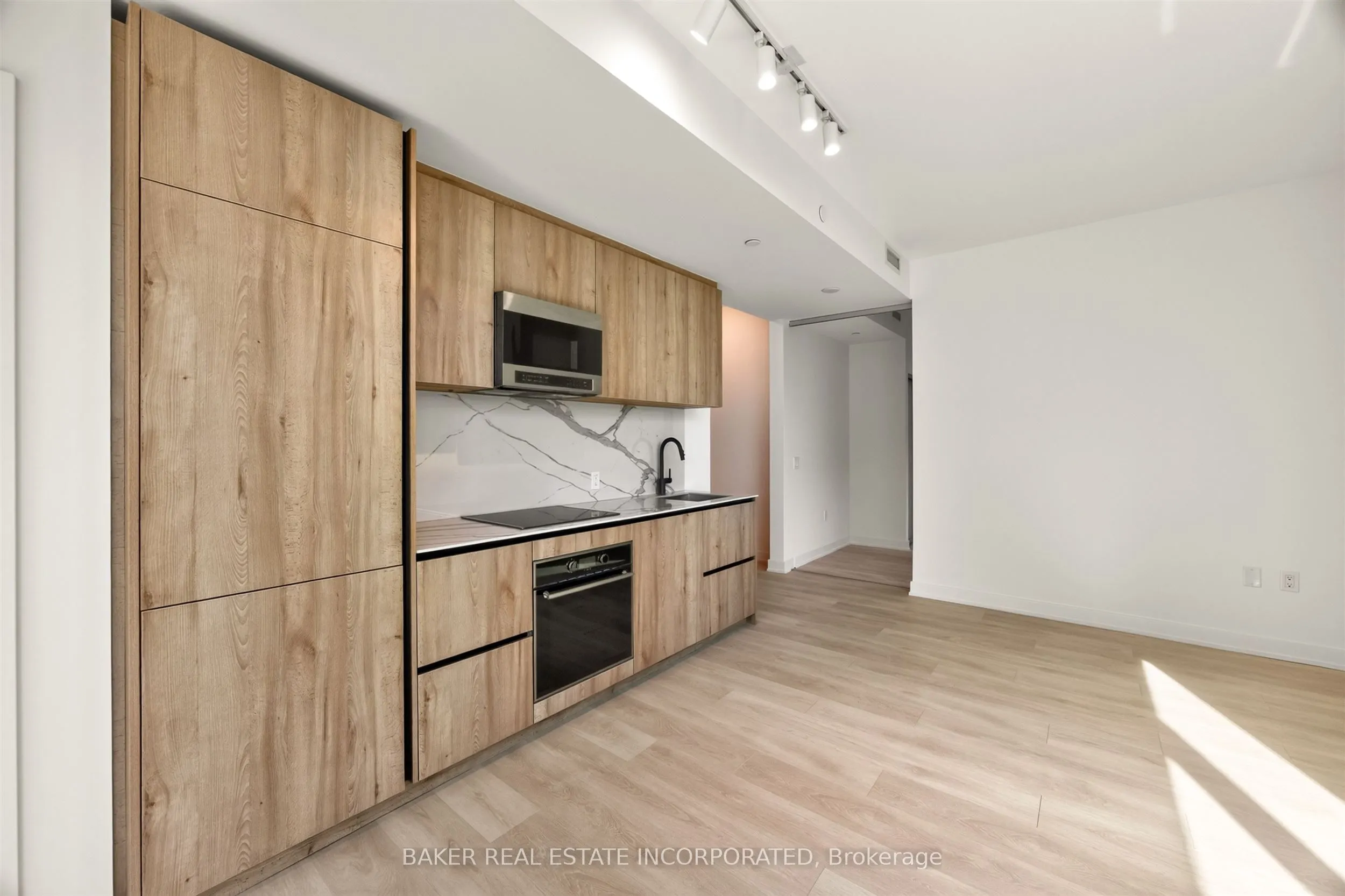 117 Broadway Avenue #3502