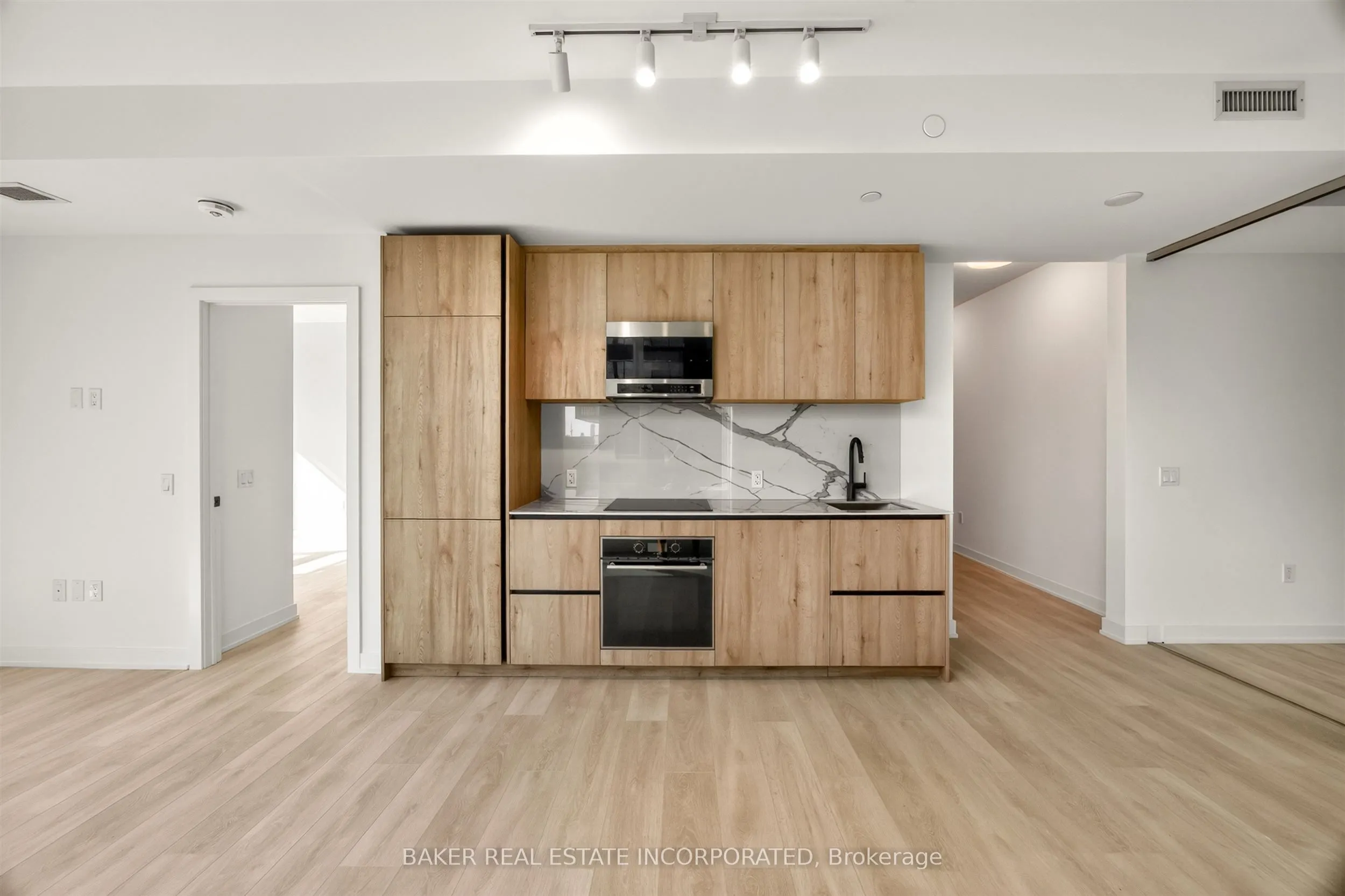 117 Broadway Avenue #3502