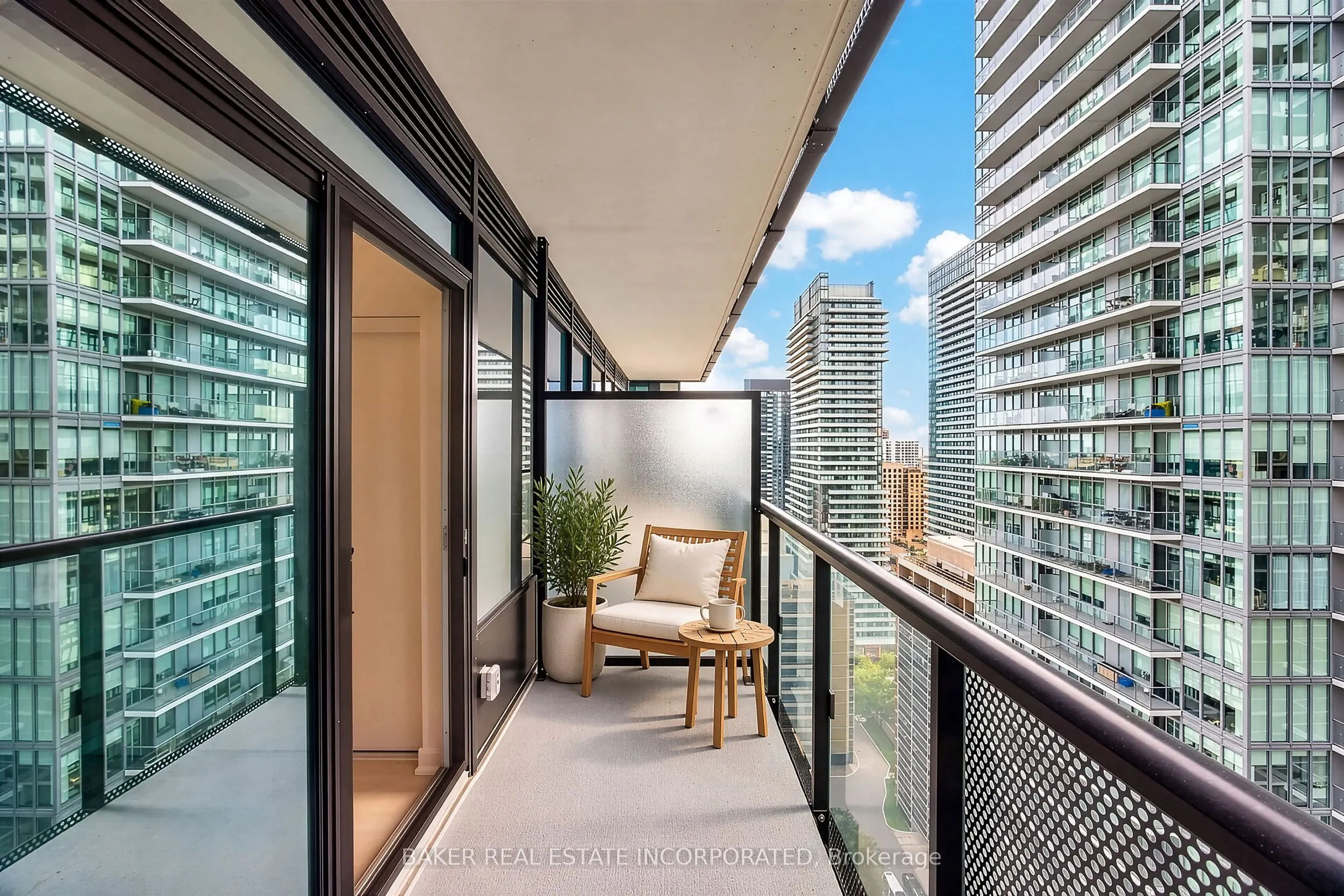 117 Broadway Avenue #2303