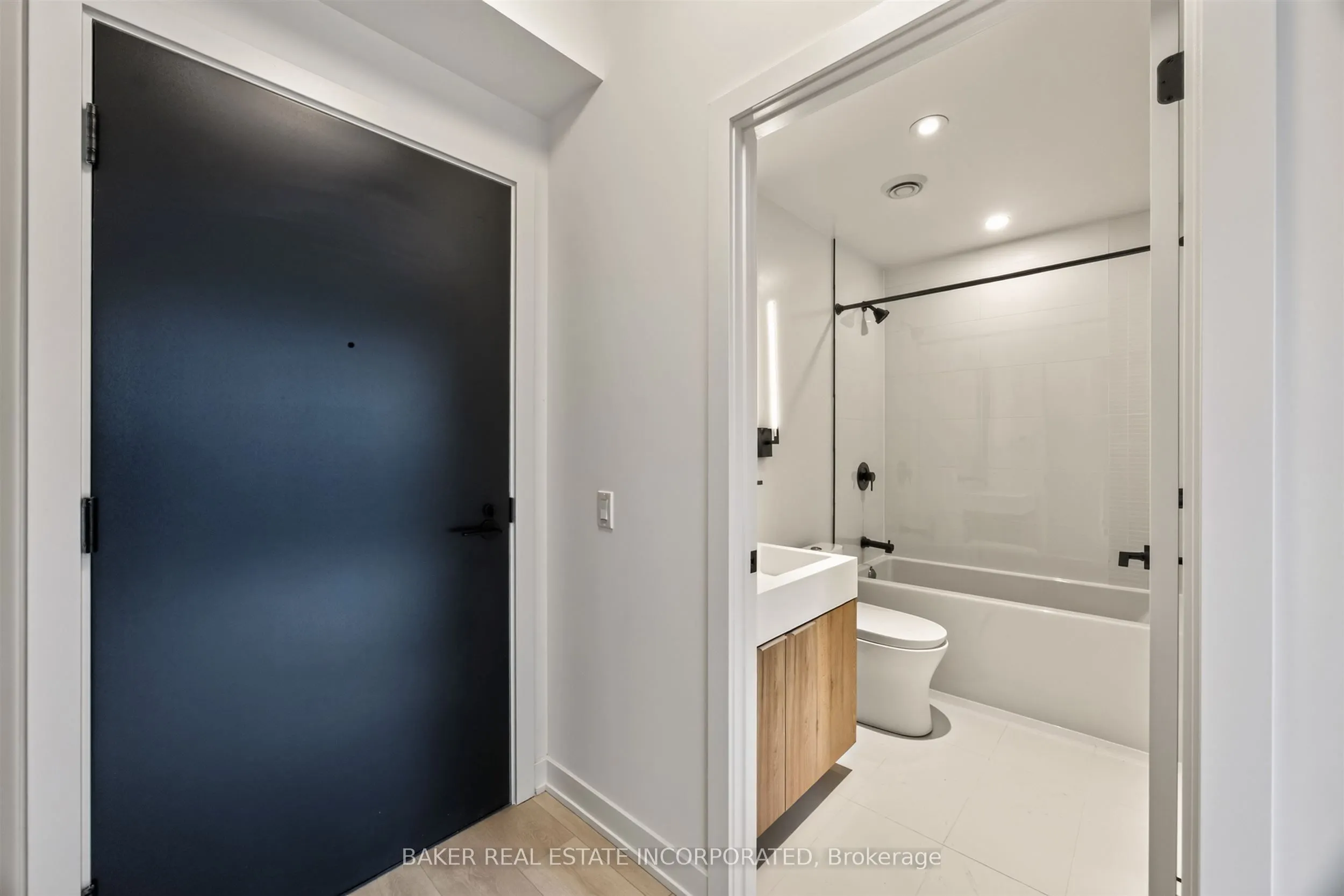 117 Broadway Avenue #2303