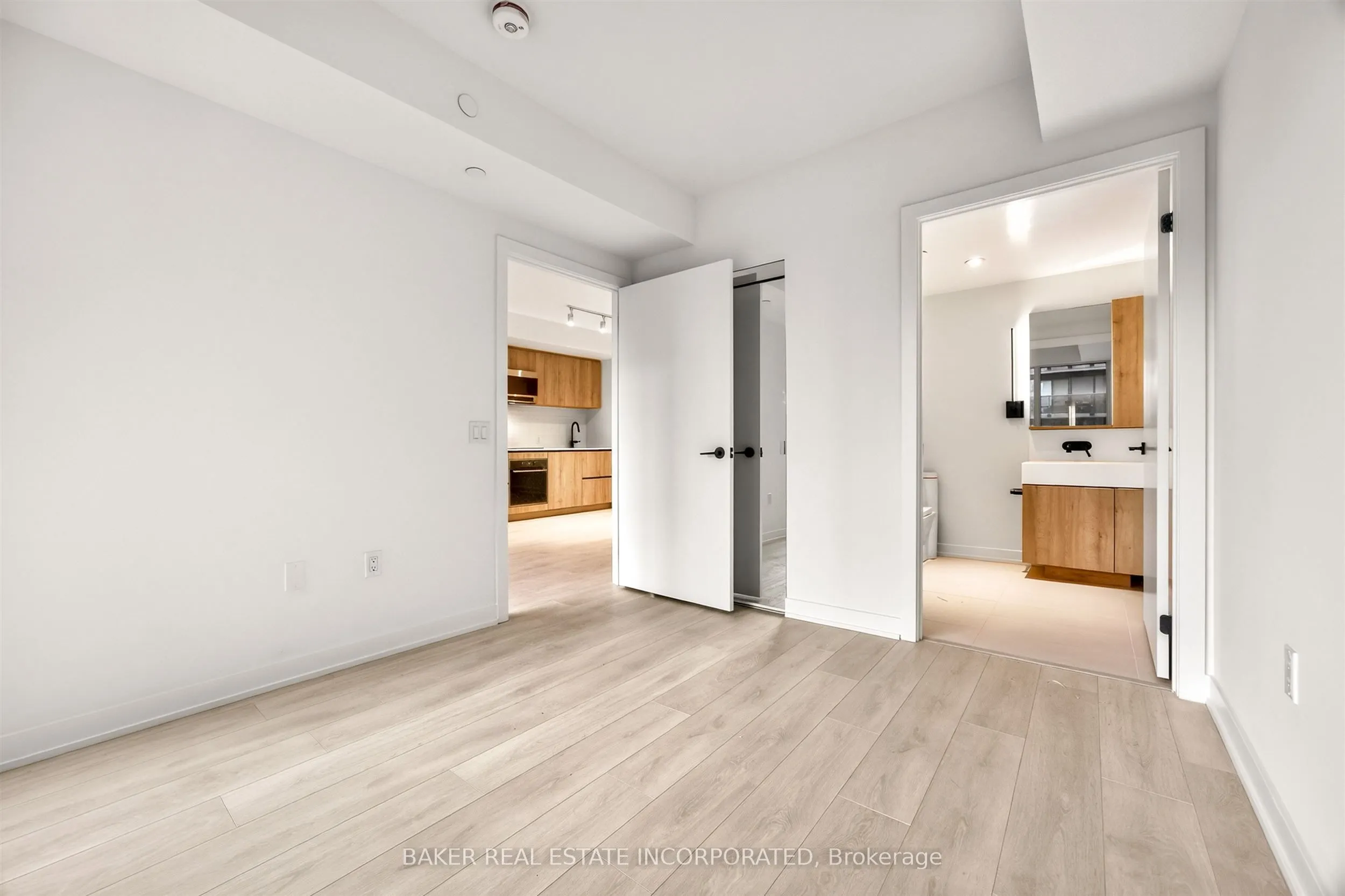 127 Broadway Avenue #311