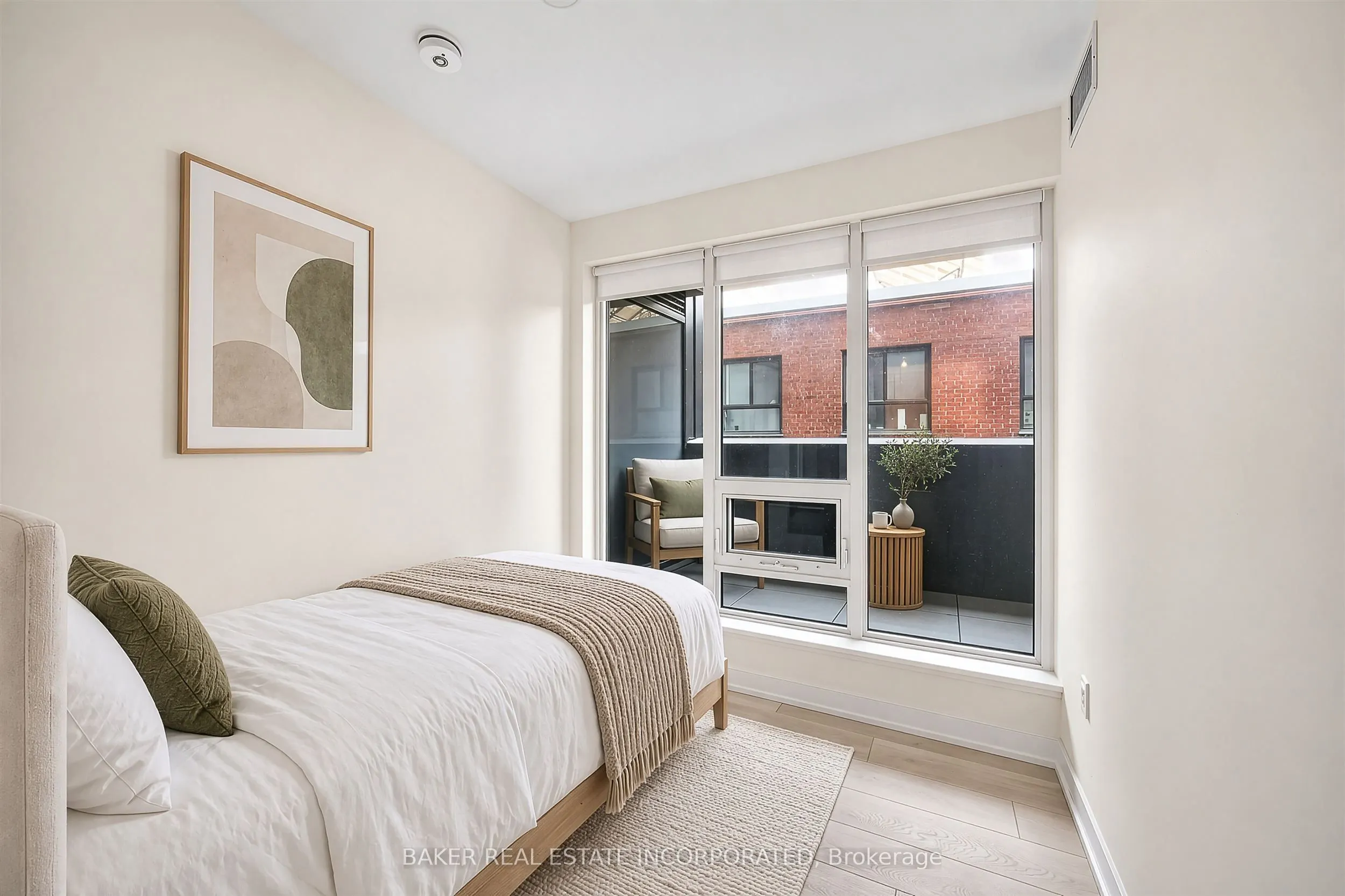 127 Broadway Avenue #311