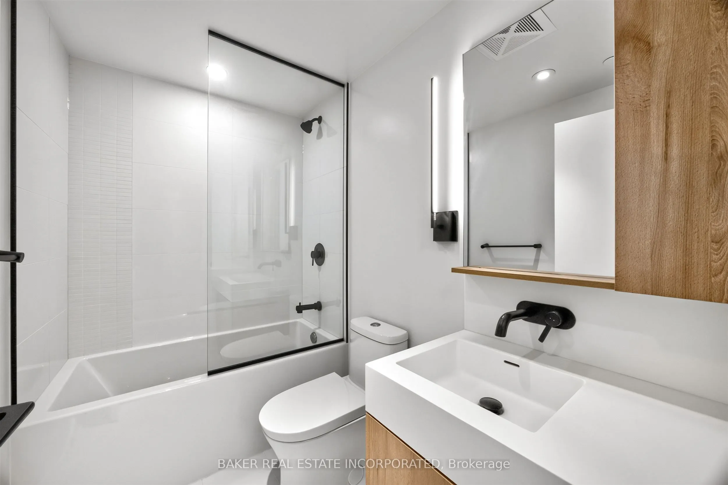 127 Broadway Avenue #311