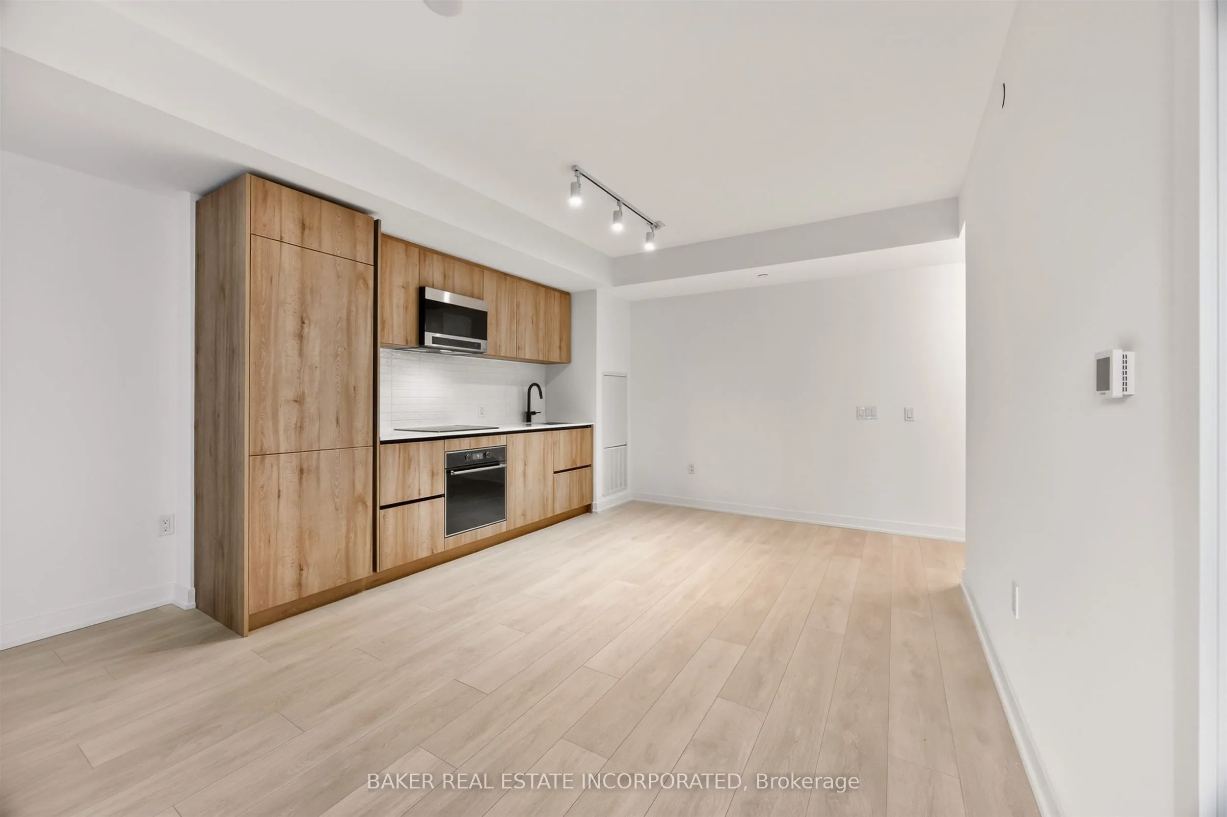 127 Broadway Avenue #311