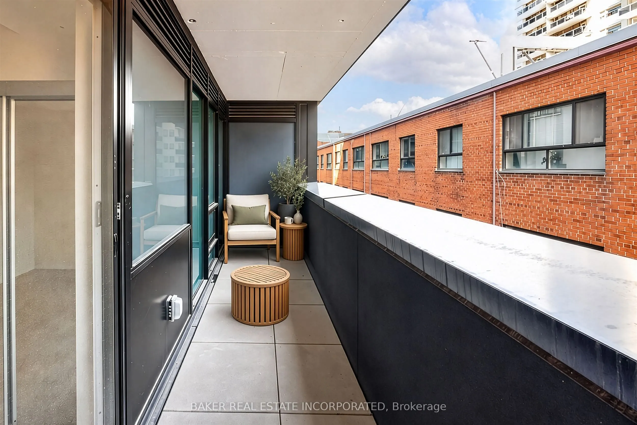 127 Broadway Avenue #311