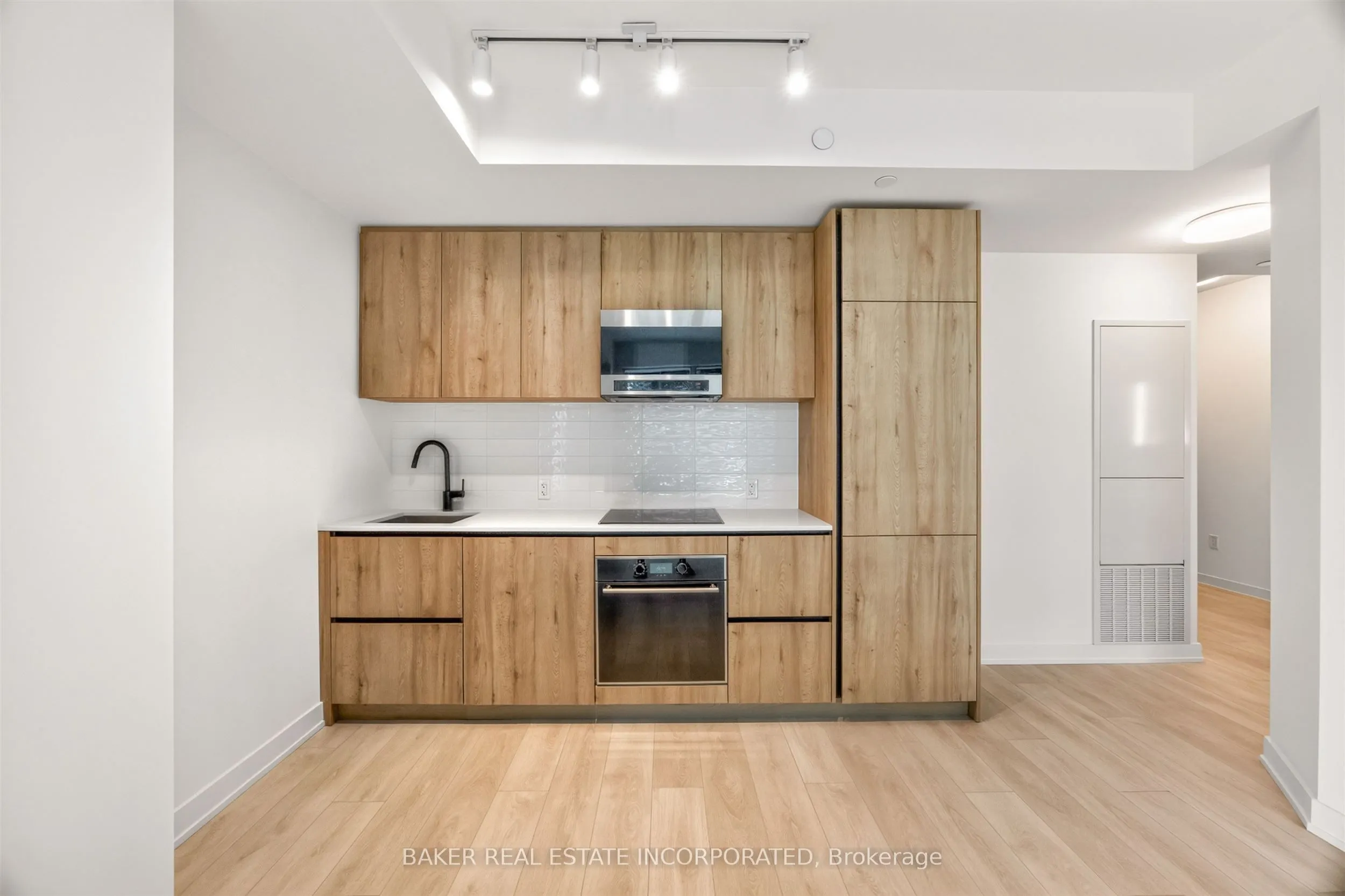 127 Broadway Avenue #2909