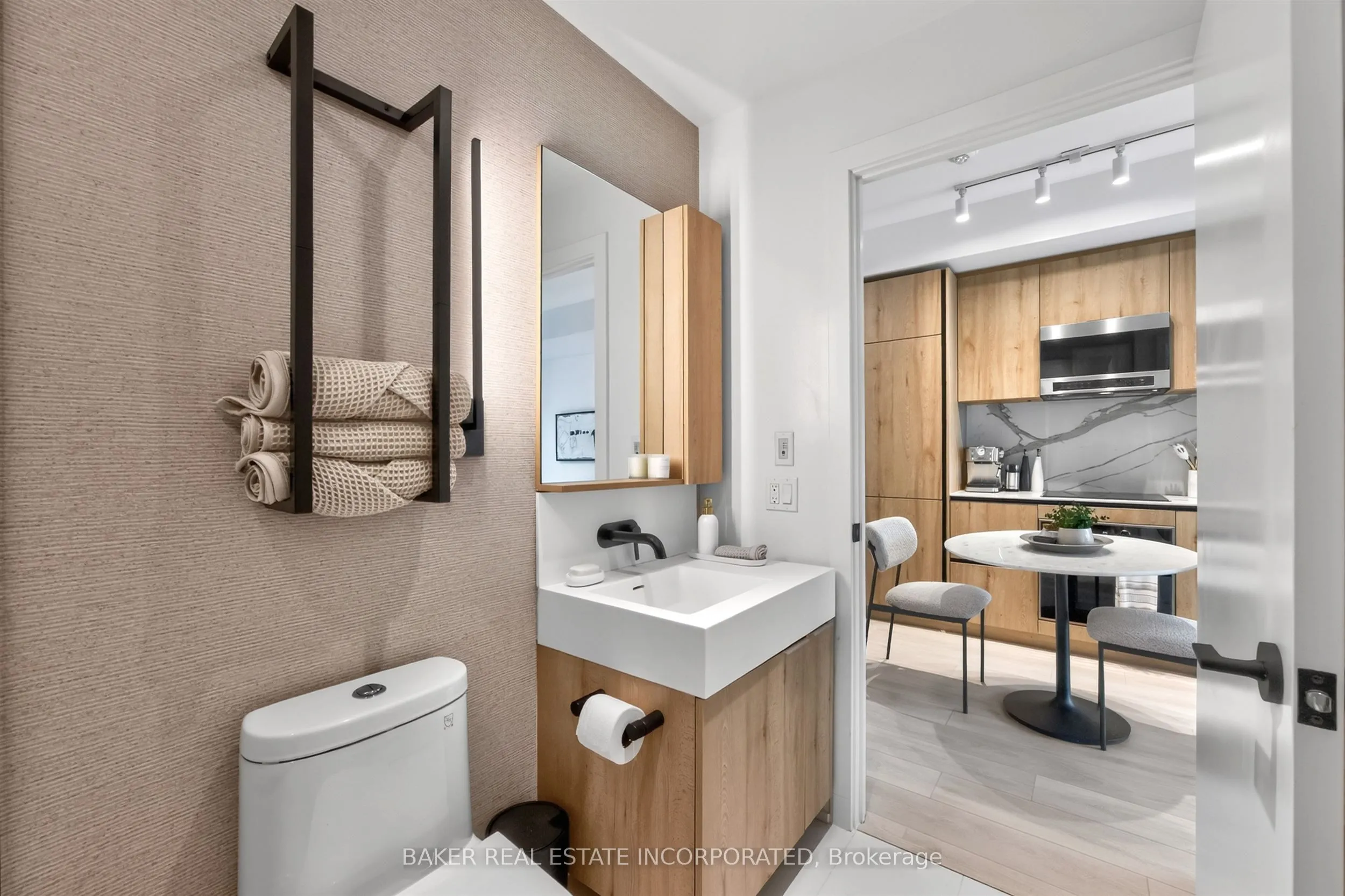 127 Broadway Avenue #3004