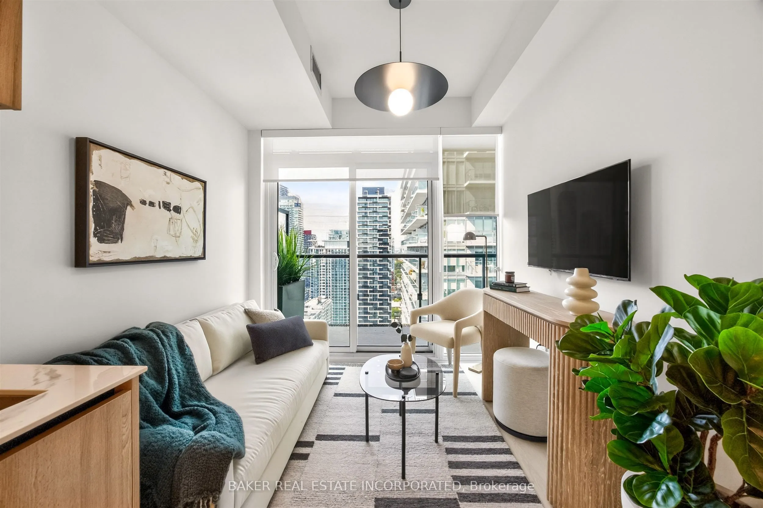 127 Broadway Avenue #3004
