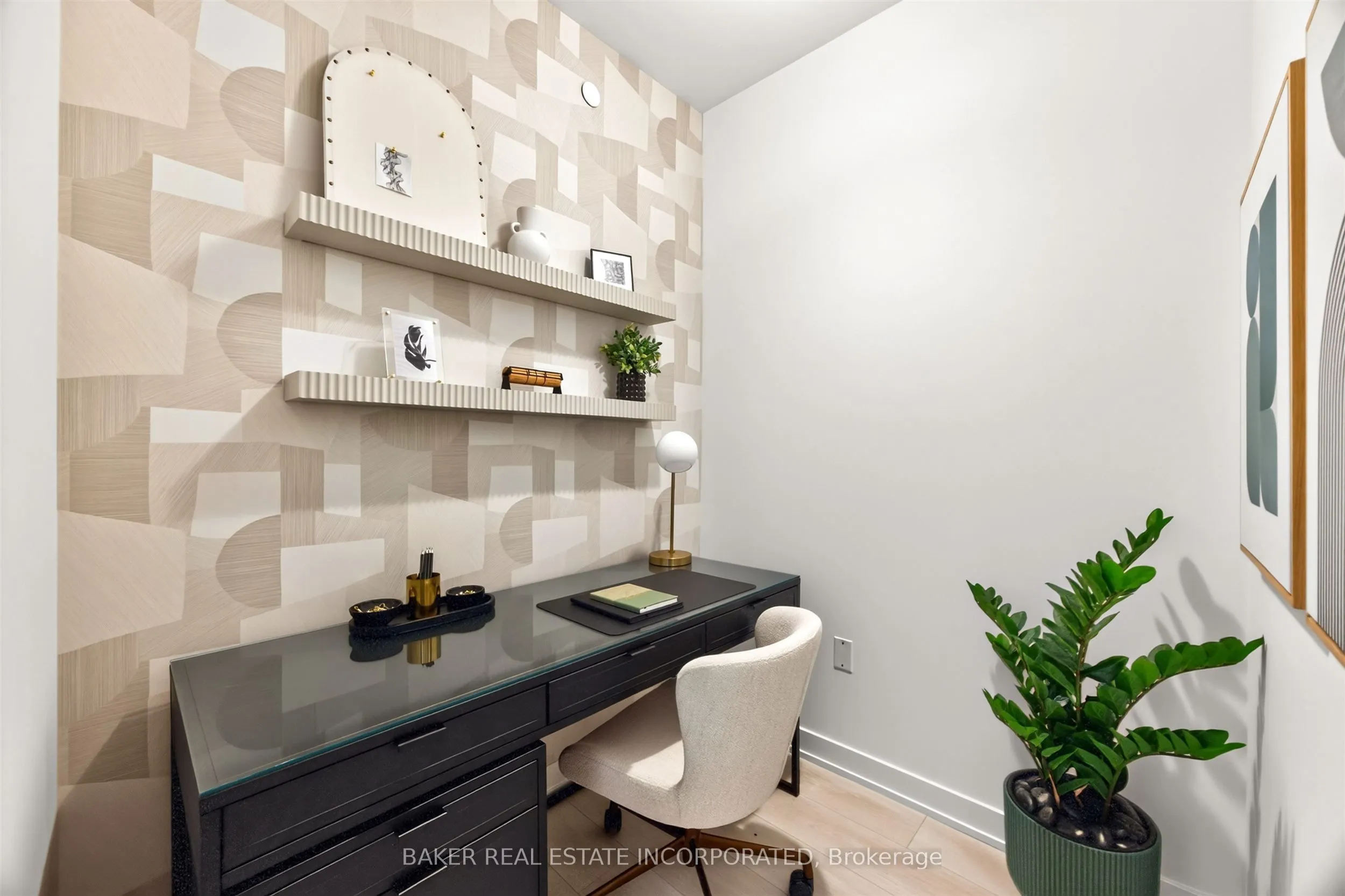 127 Broadway Avenue #3004