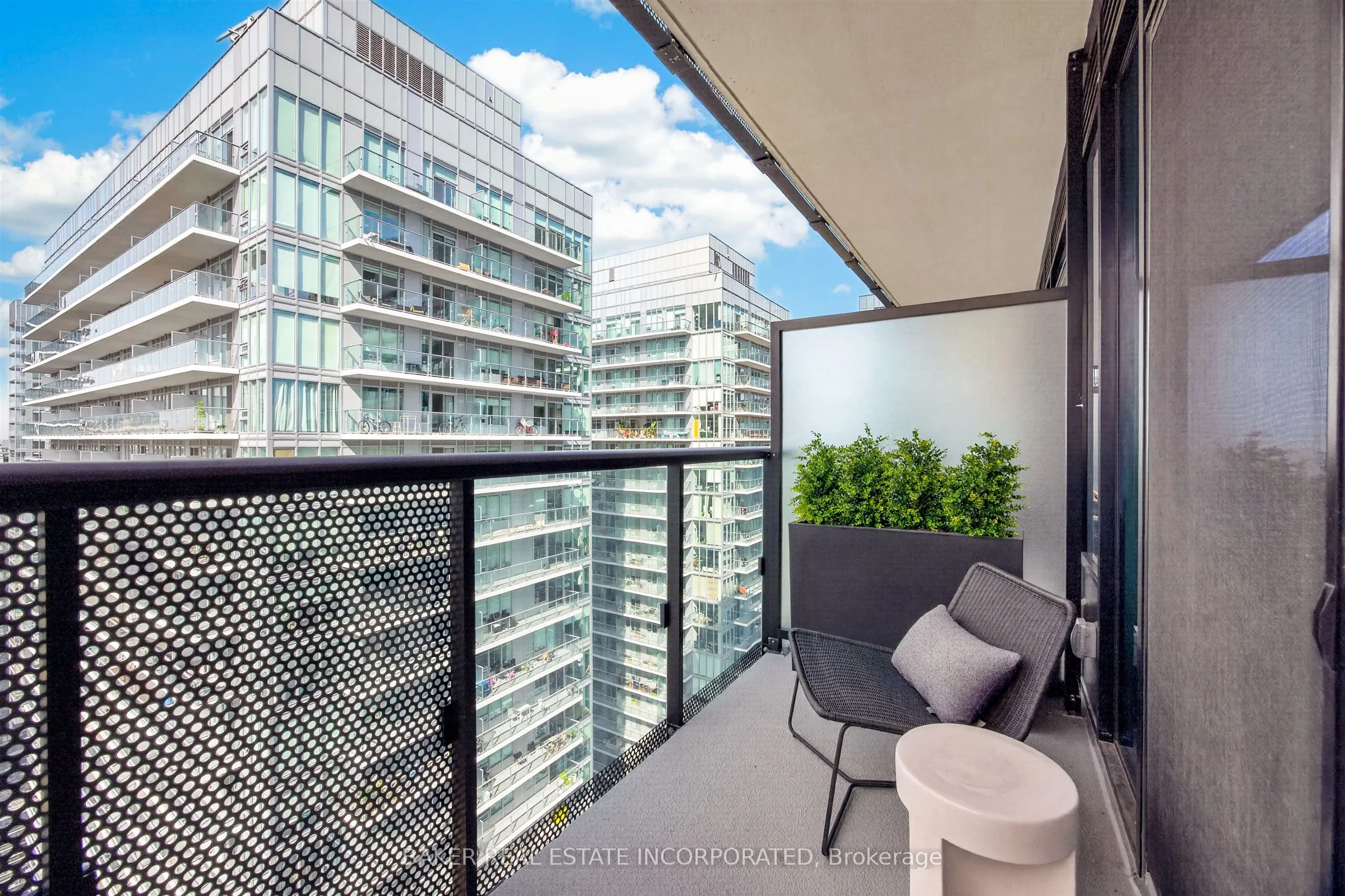 127 Broadway Avenue #3203