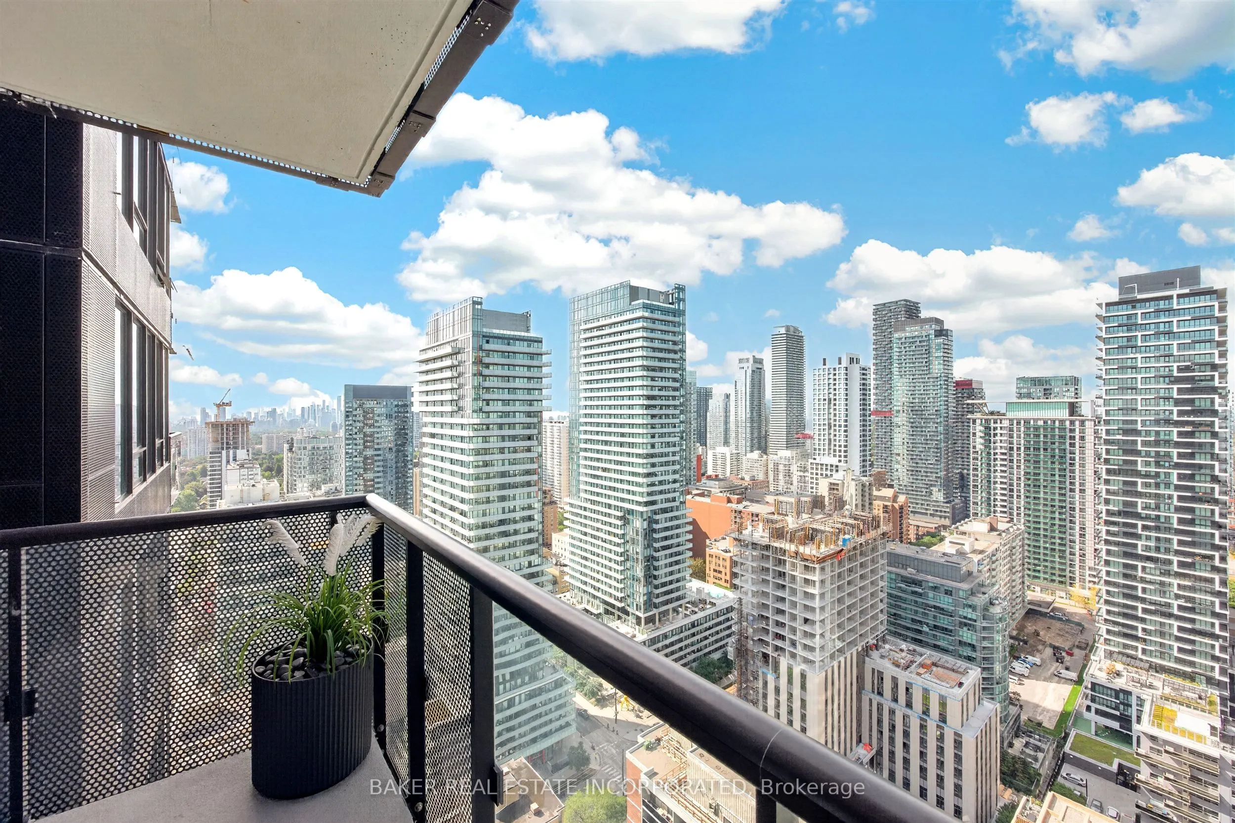 127 Broadway Avenue #3203