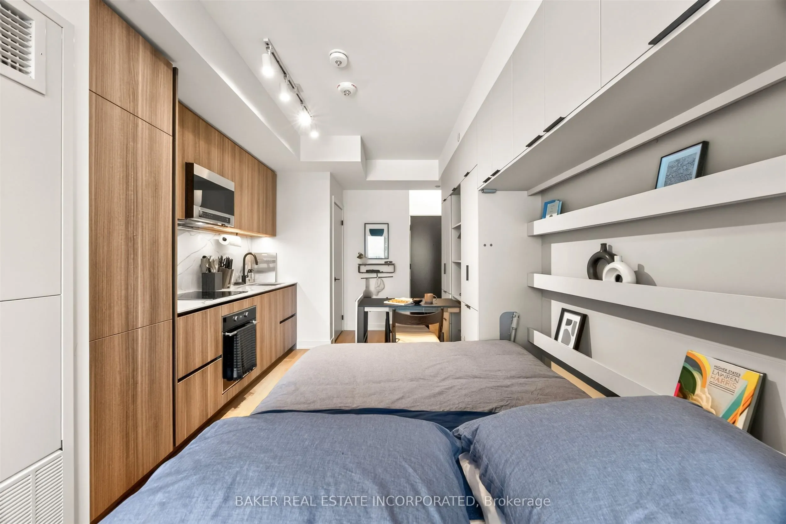 127 Broadway Avenue #3203