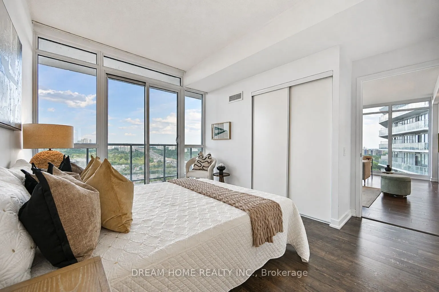 121 Mcmahon Drive #2608