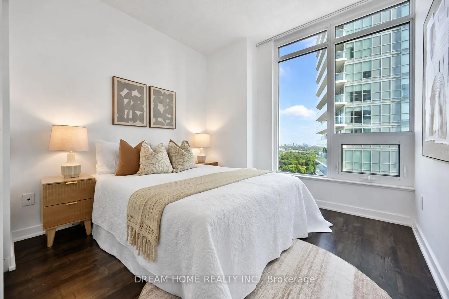 121 Mcmahon Drive #2608