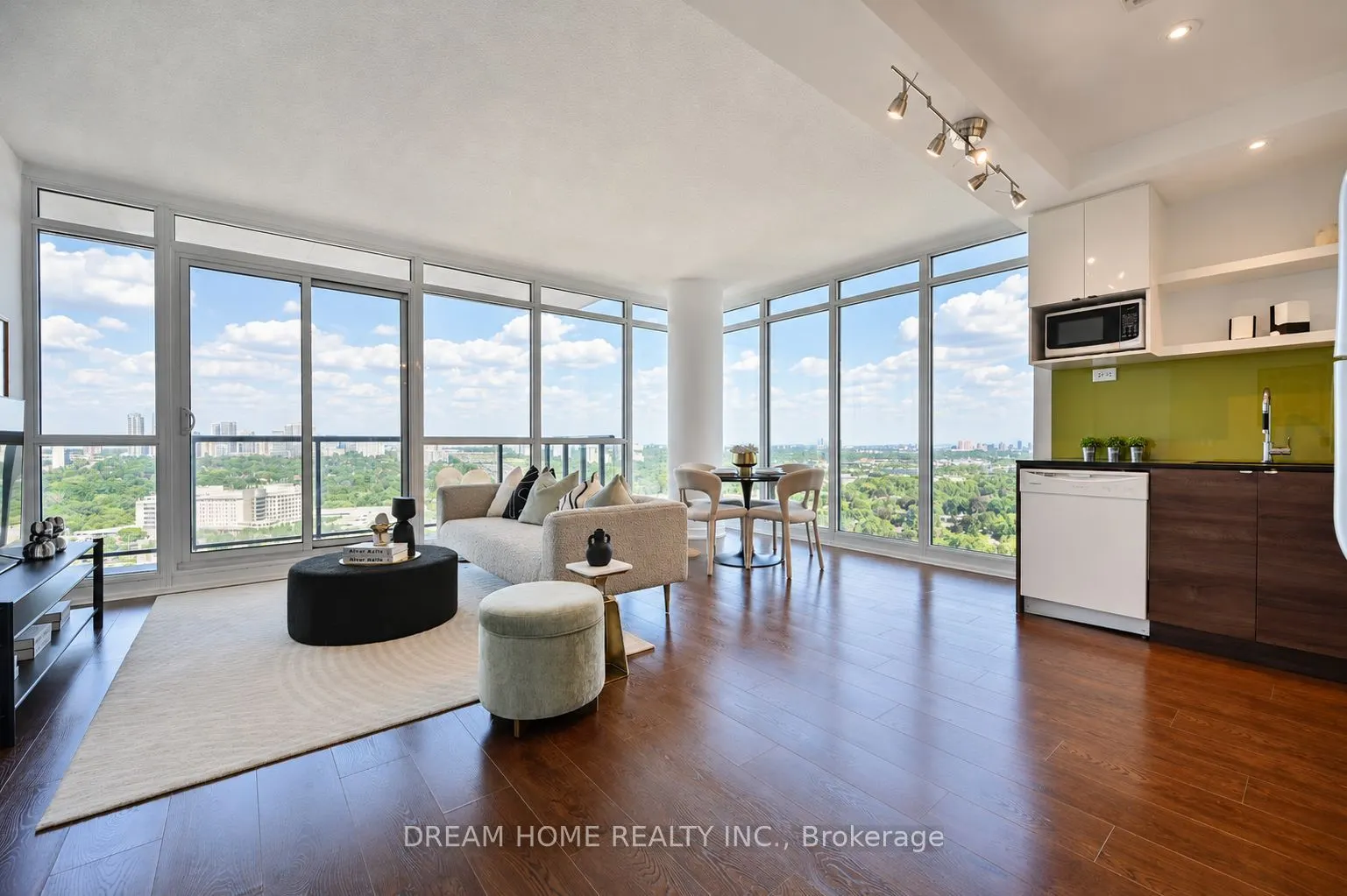 121 Mcmahon Drive #2608