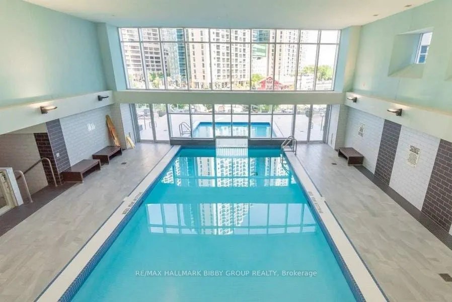 208 Queens Quay W #1911