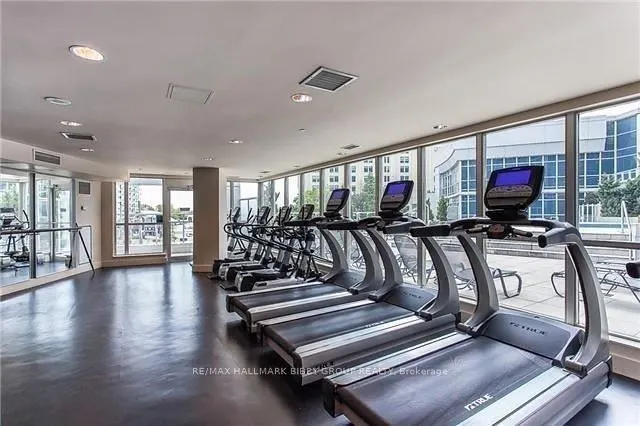 208 Queens Quay W #1911