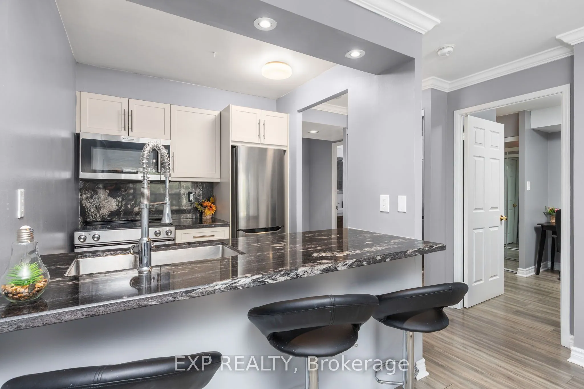 889 Bay Street #409