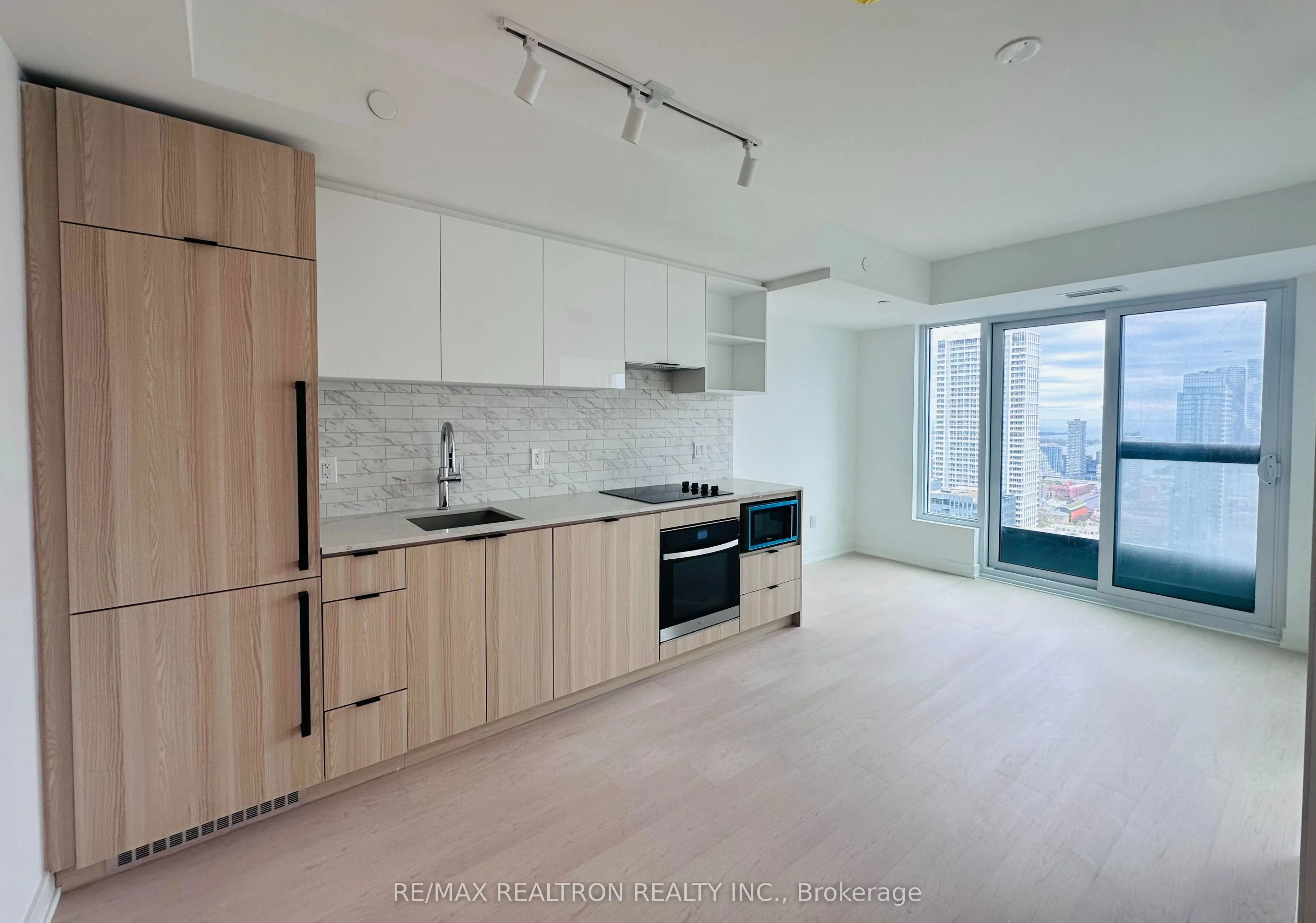 252 Church Street #4512