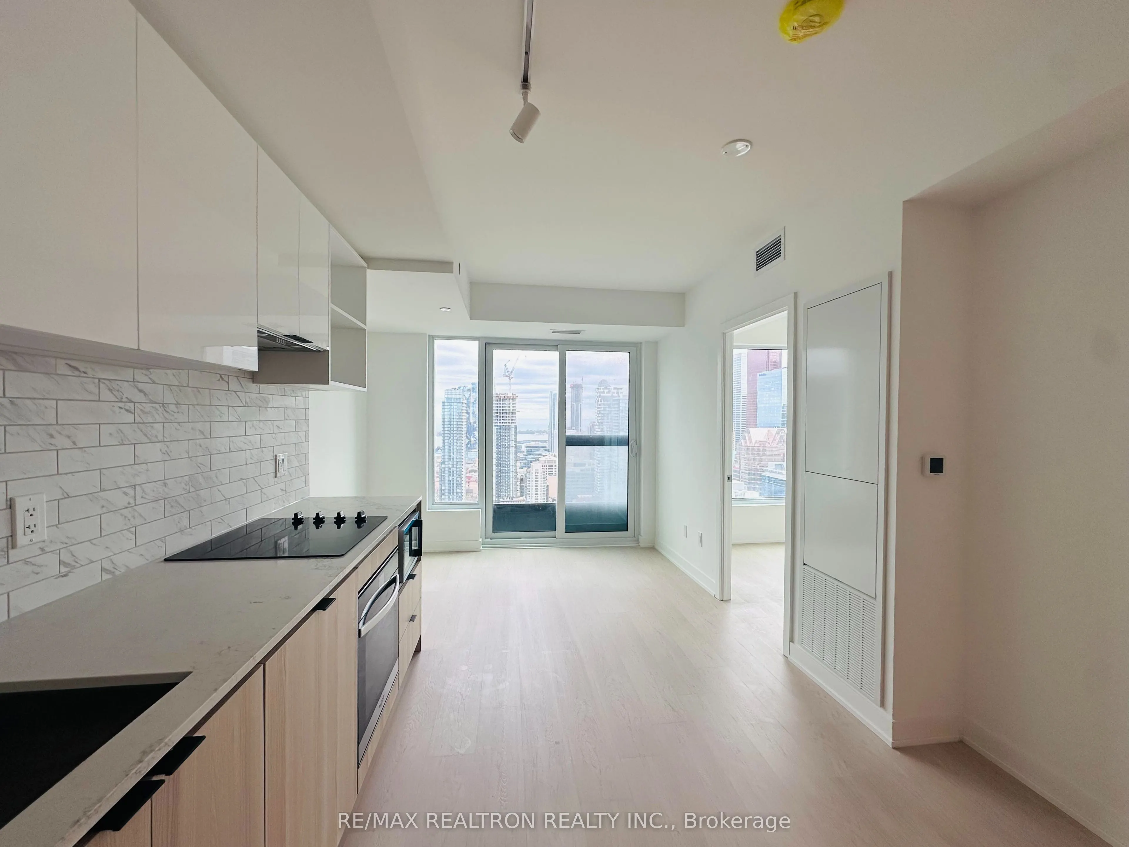 252 Church Street #4512