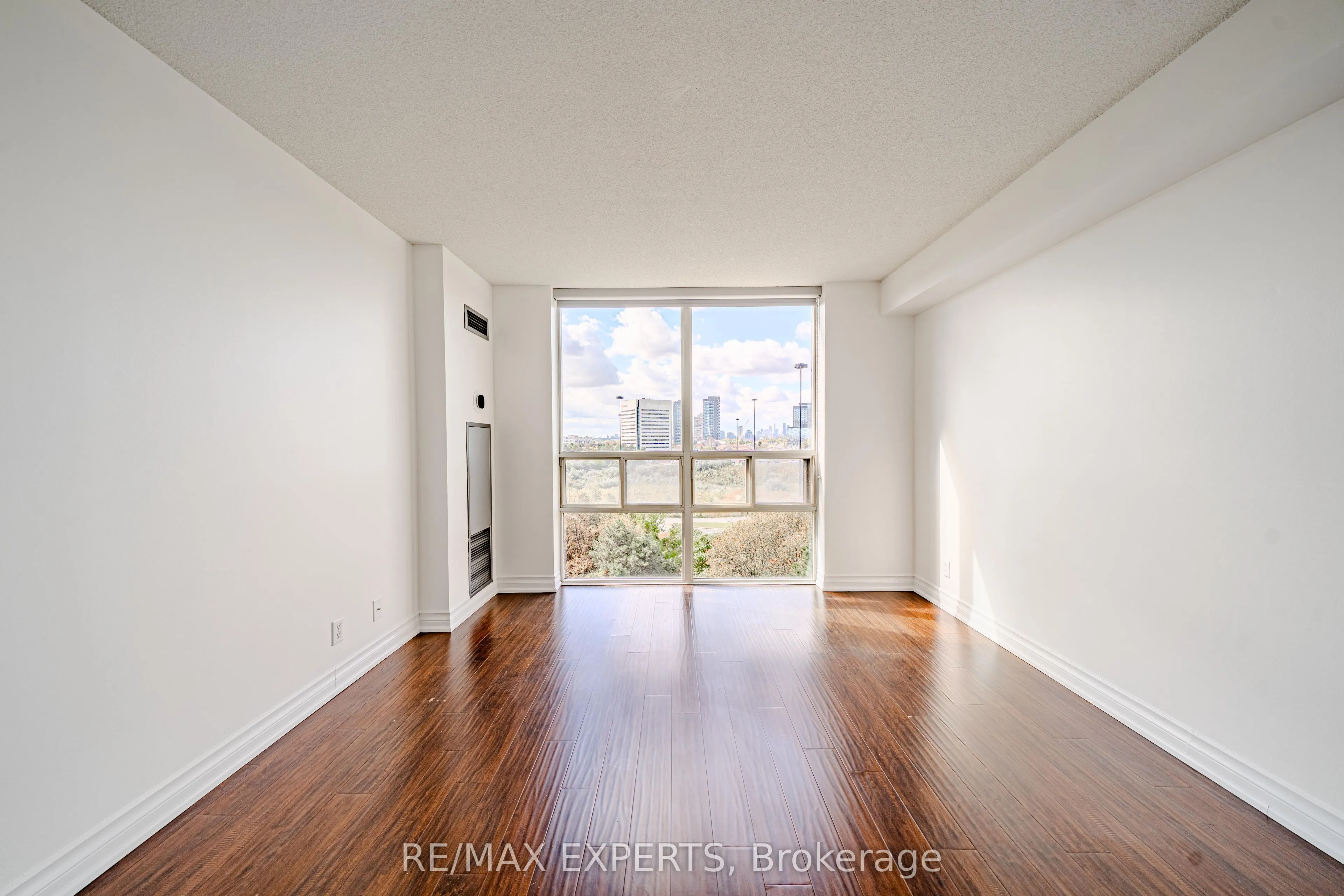 215 Wynford Drive #802