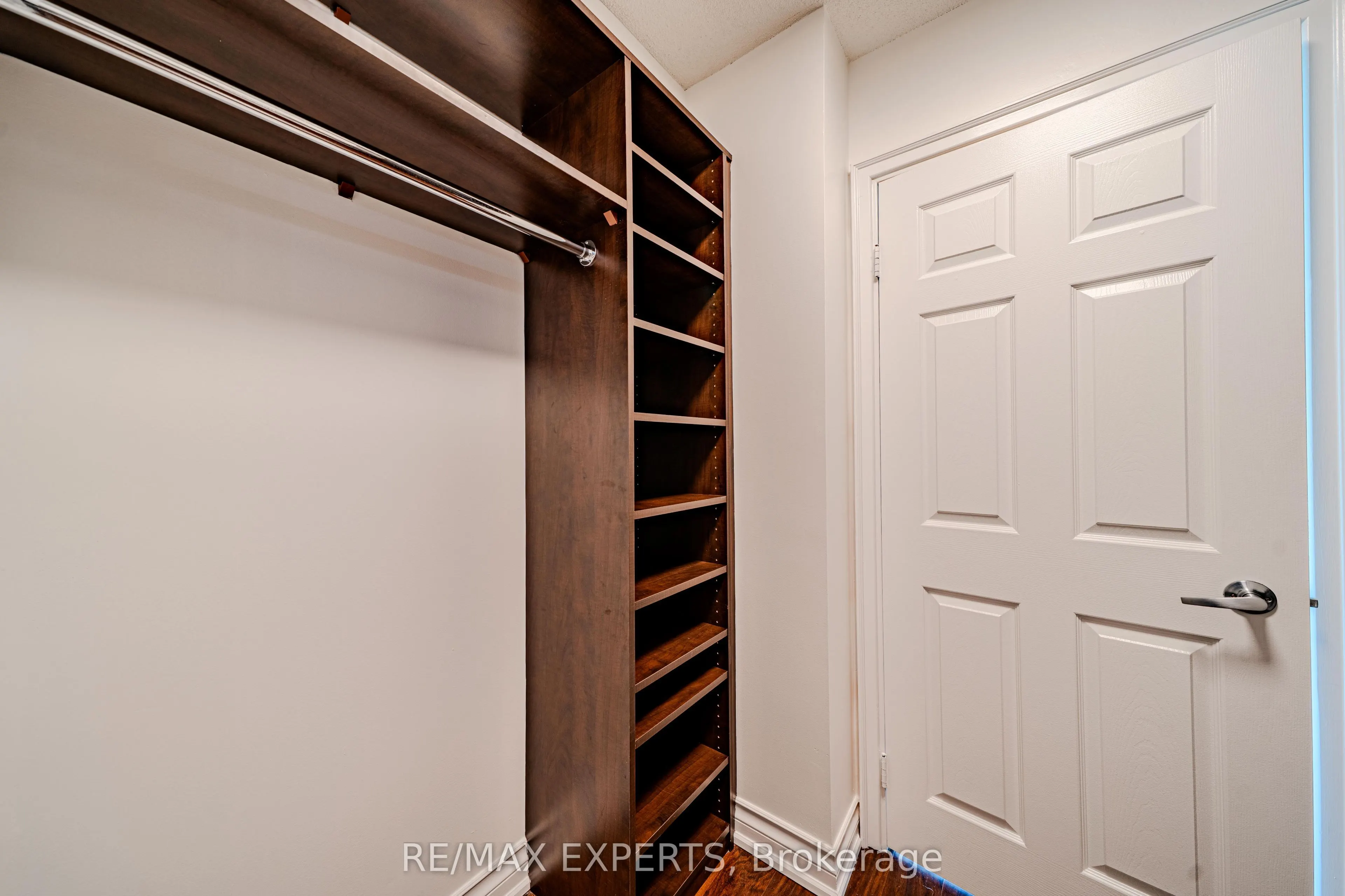 215 Wynford Drive #802