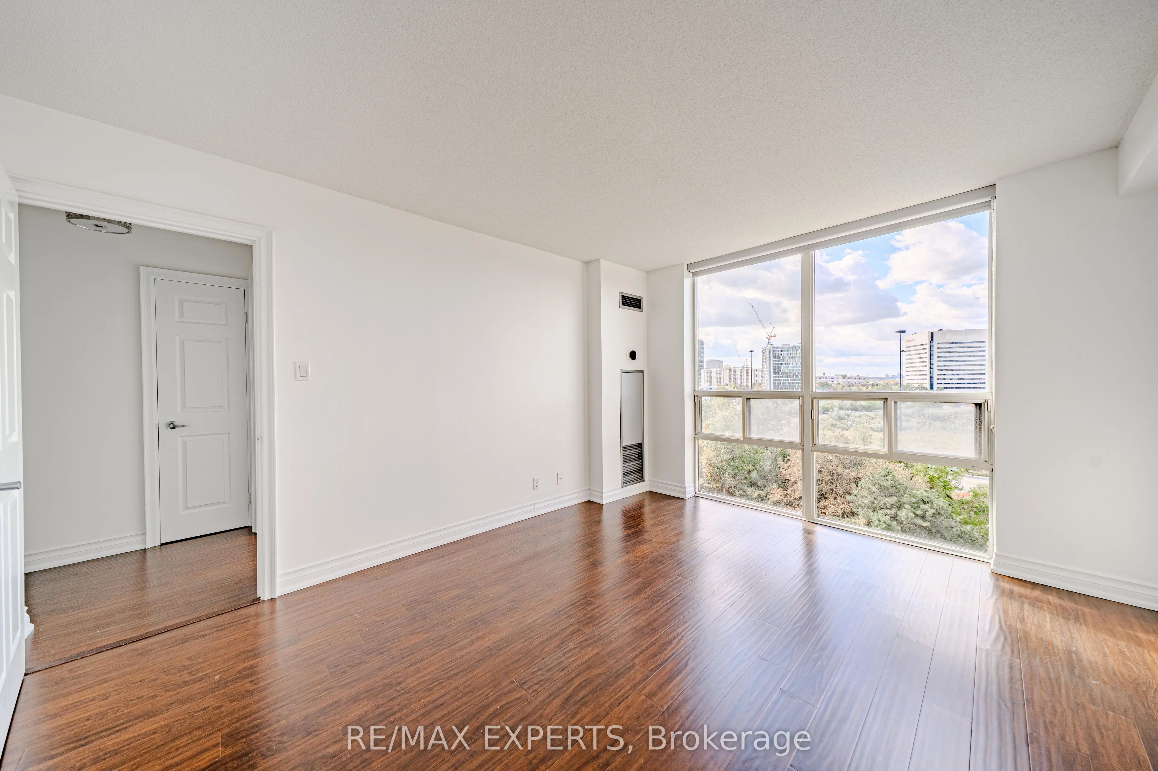 215 Wynford Drive #802