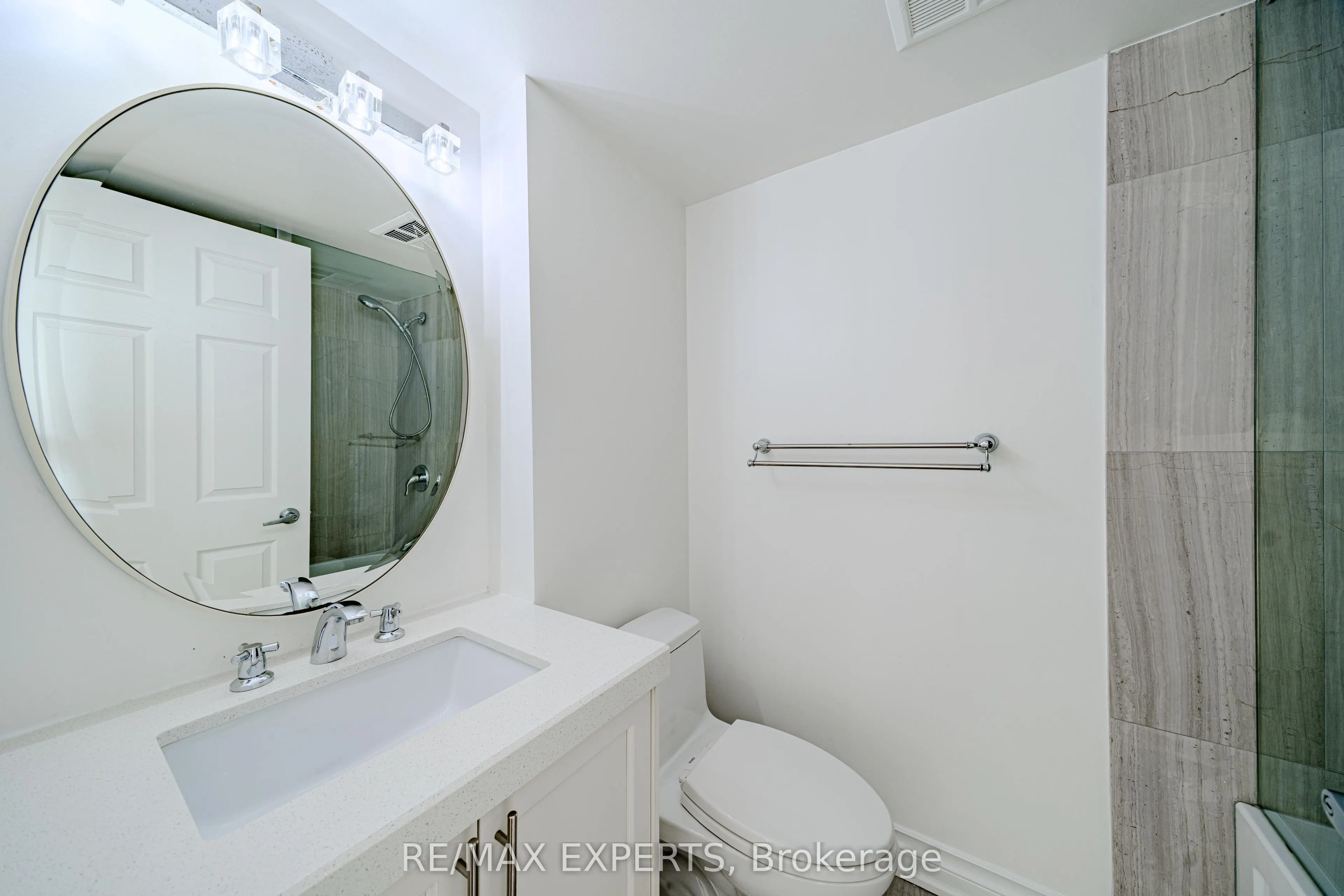 215 Wynford Drive #802