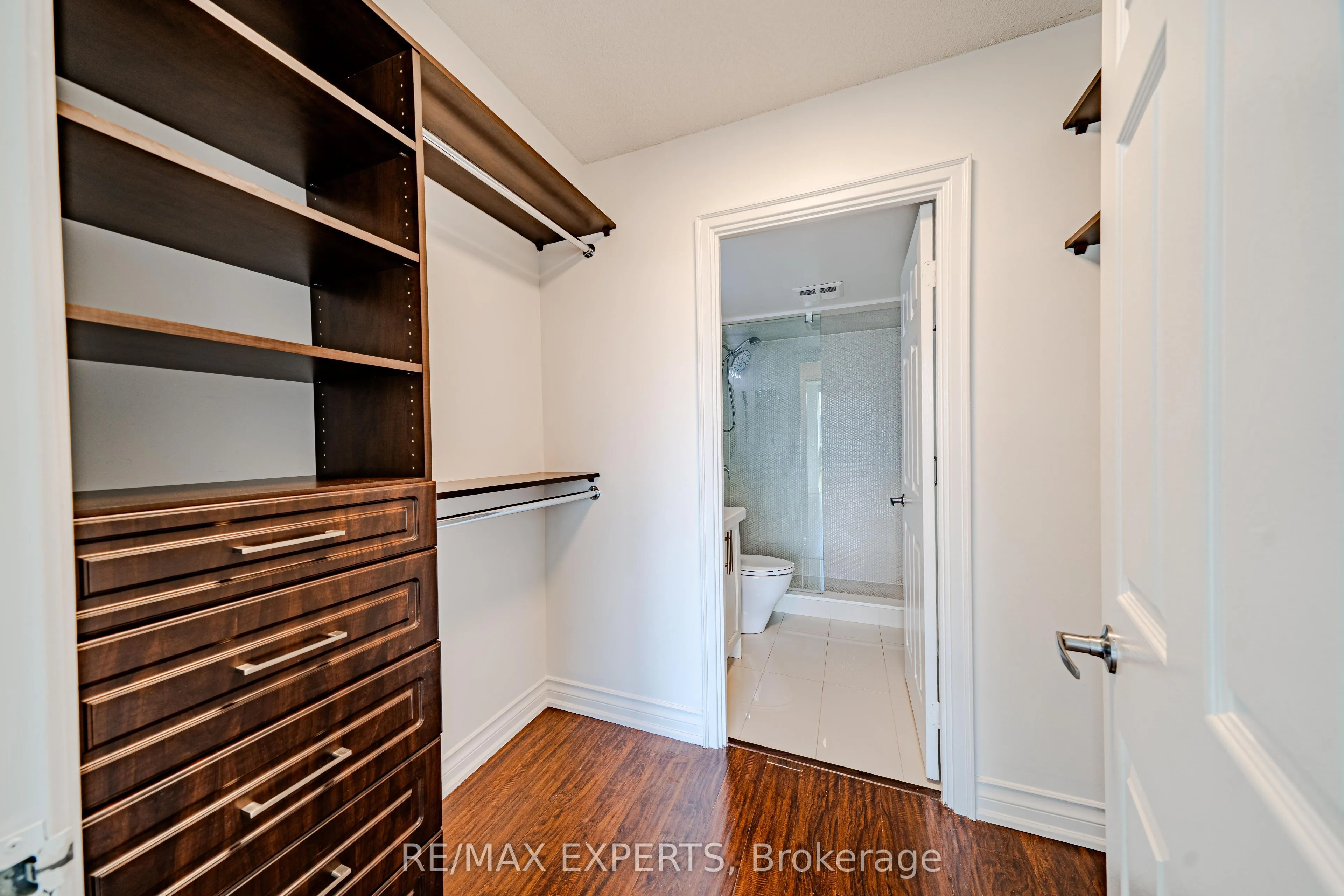 215 Wynford Drive #802