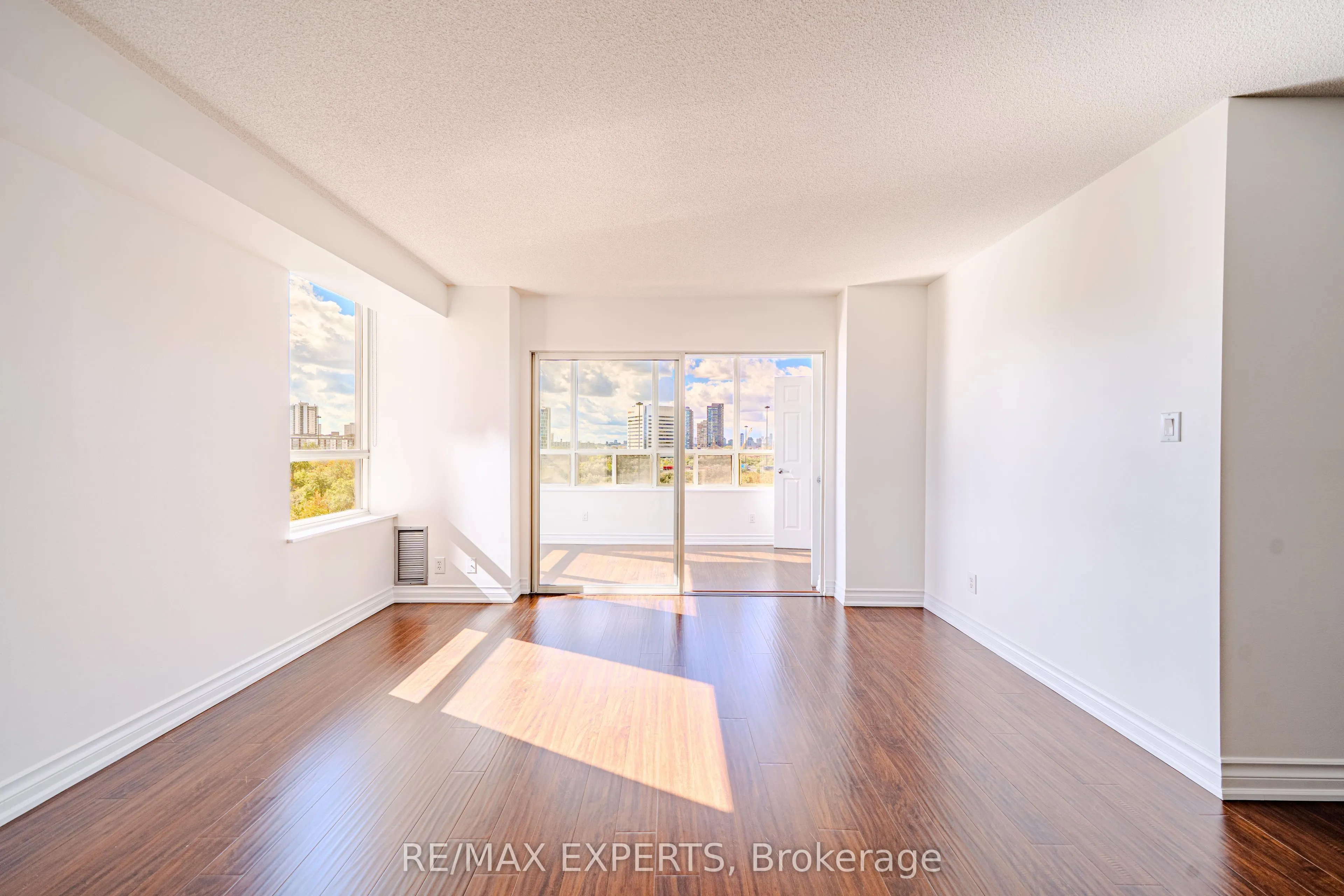 215 Wynford Drive #802