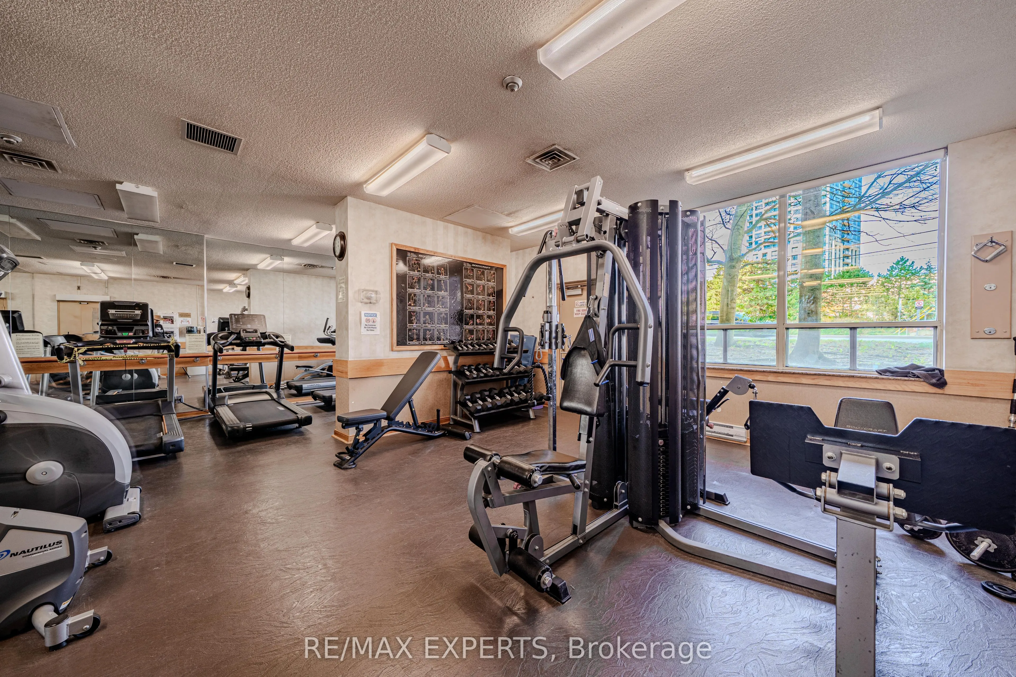 215 Wynford Drive #802