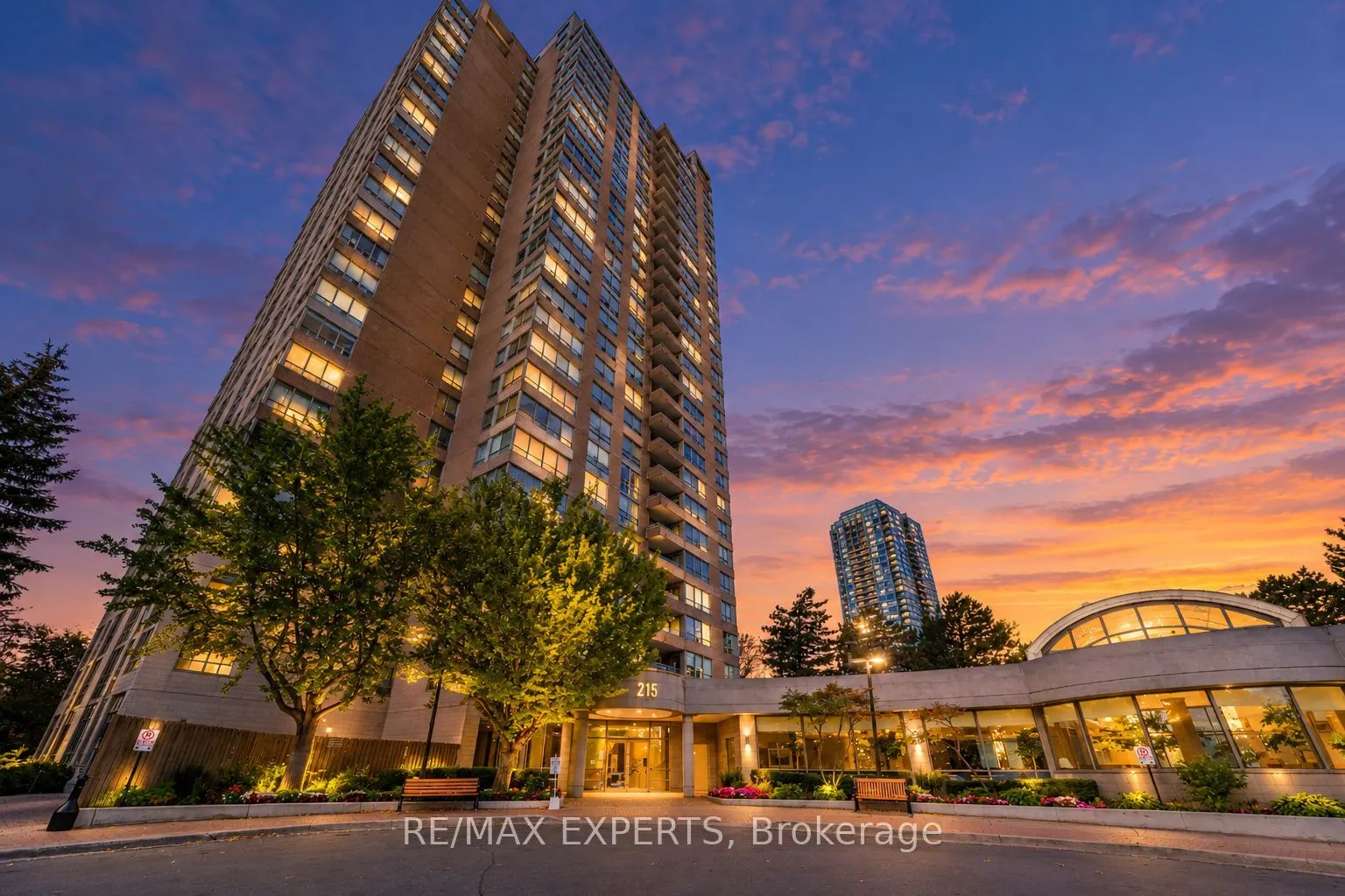 215 Wynford Drive #802