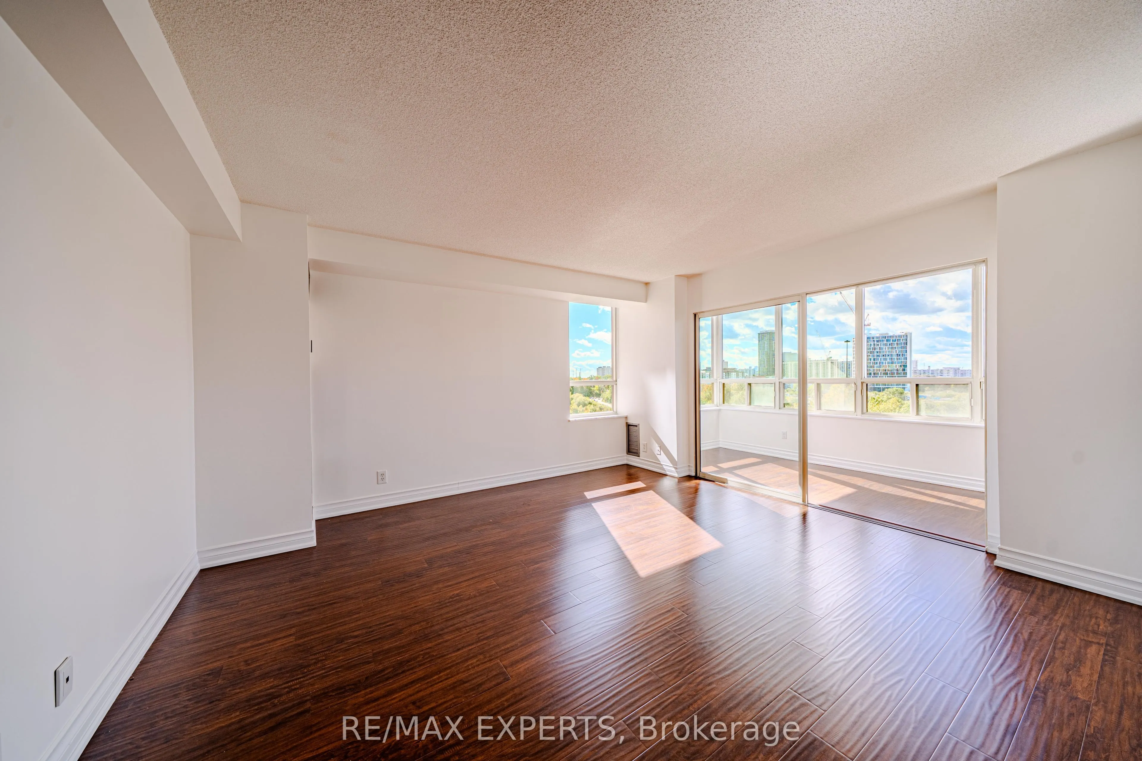 215 Wynford Drive #802