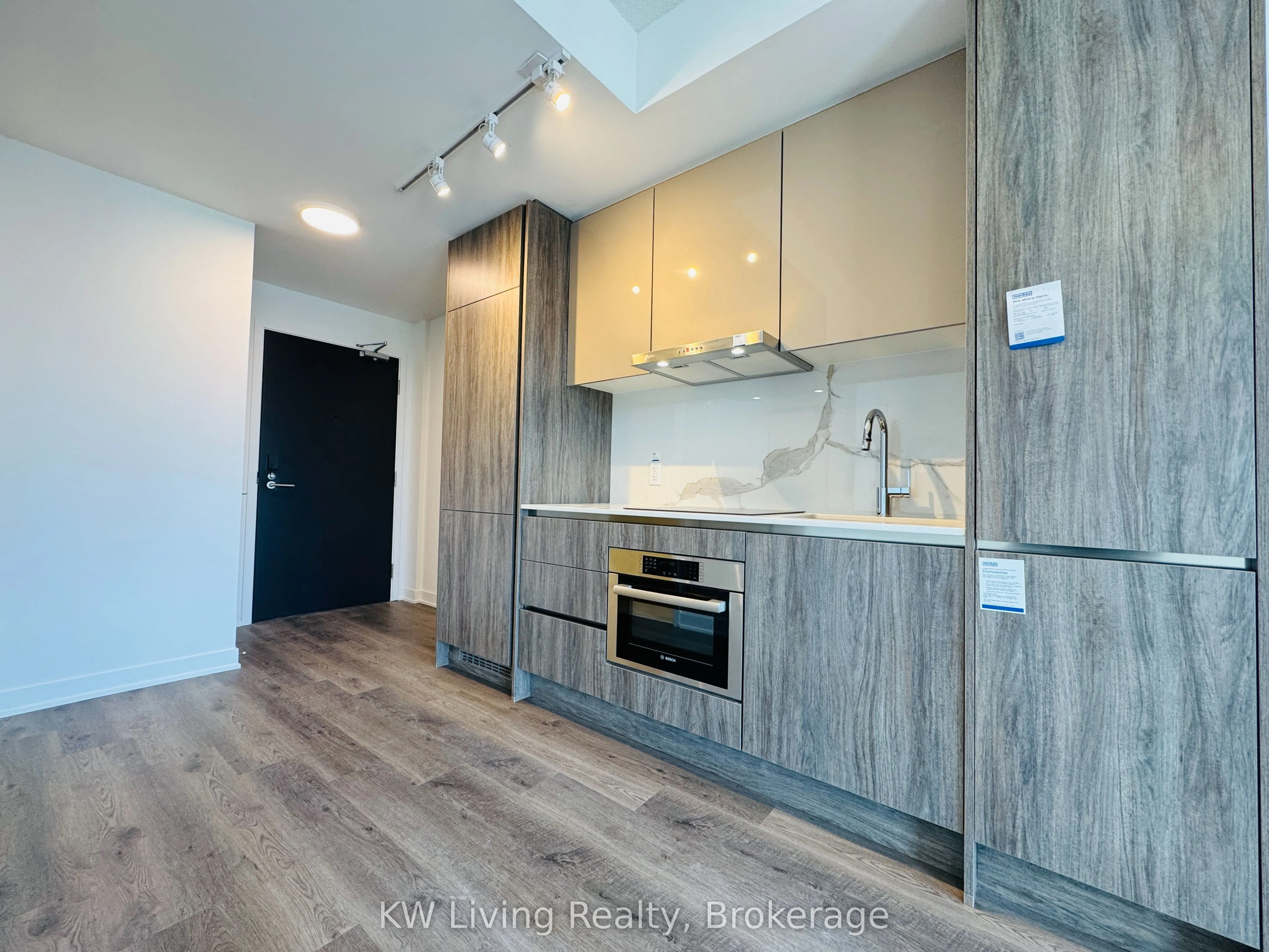 180 Front Street #4011
