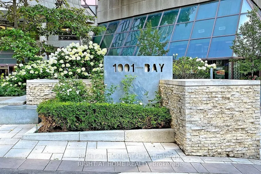 1001 Bay Street #2111