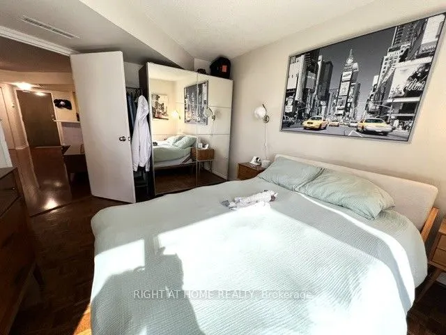 1001 Bay Street #2111