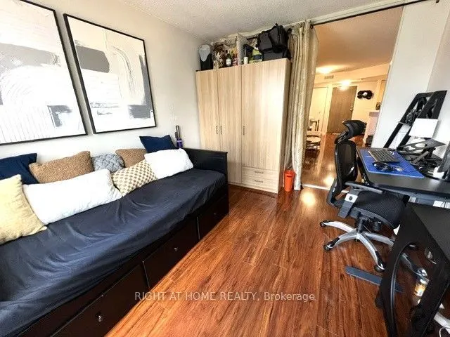 1001 Bay Street #2111