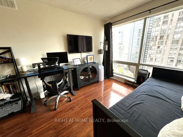 1001 Bay Street #2111