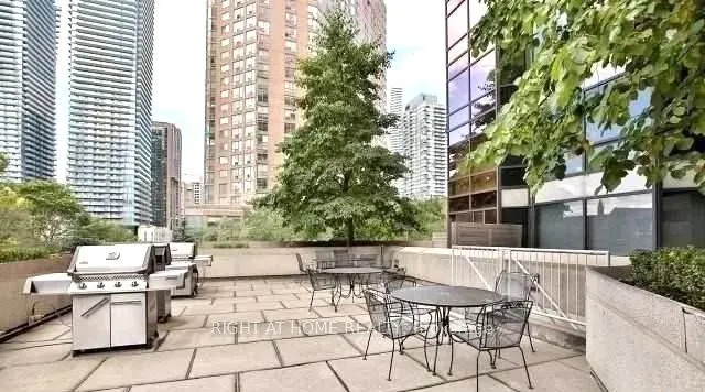 1001 Bay Street #2111